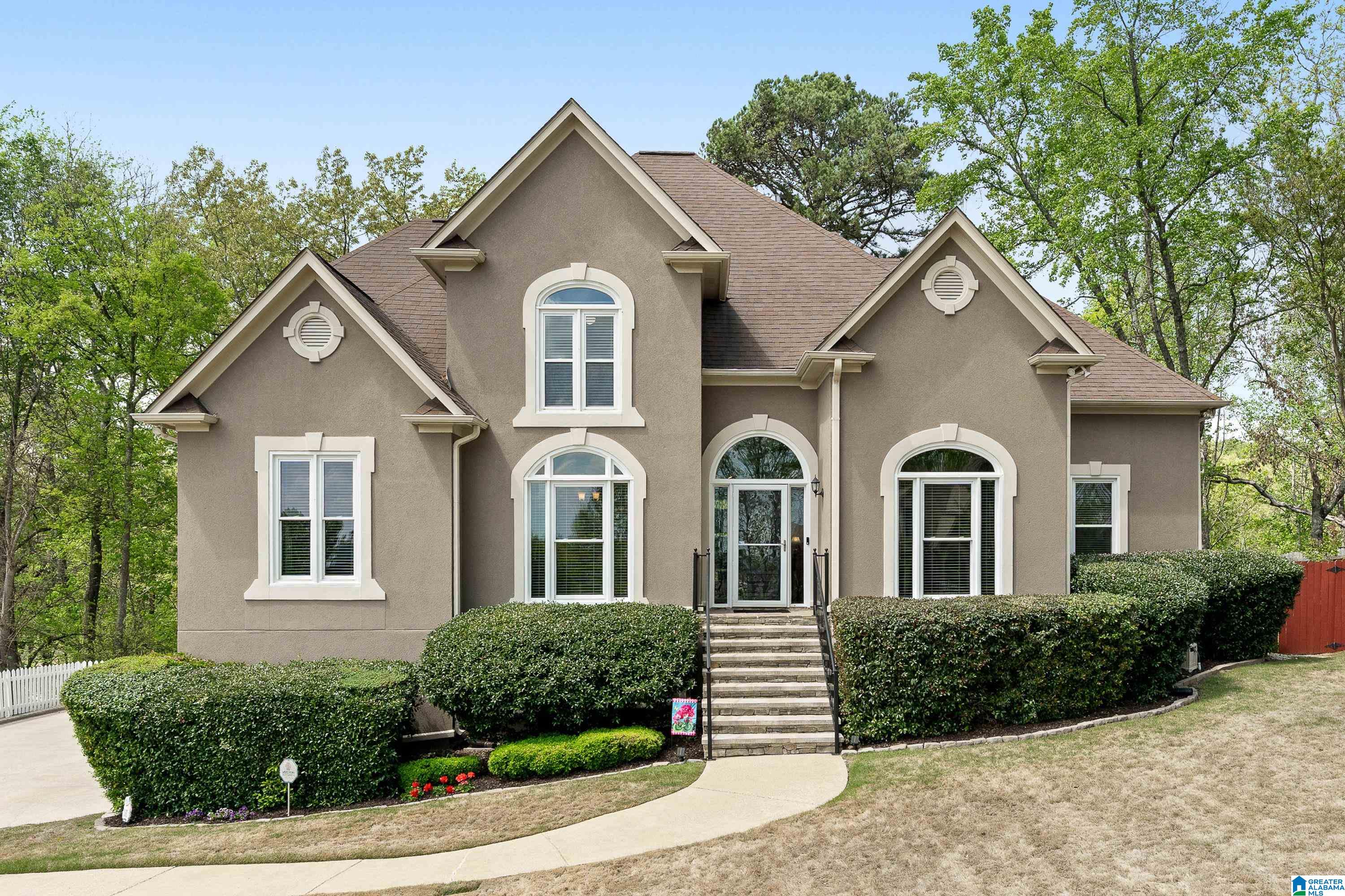 121 SOUTHVIEW DRIVE