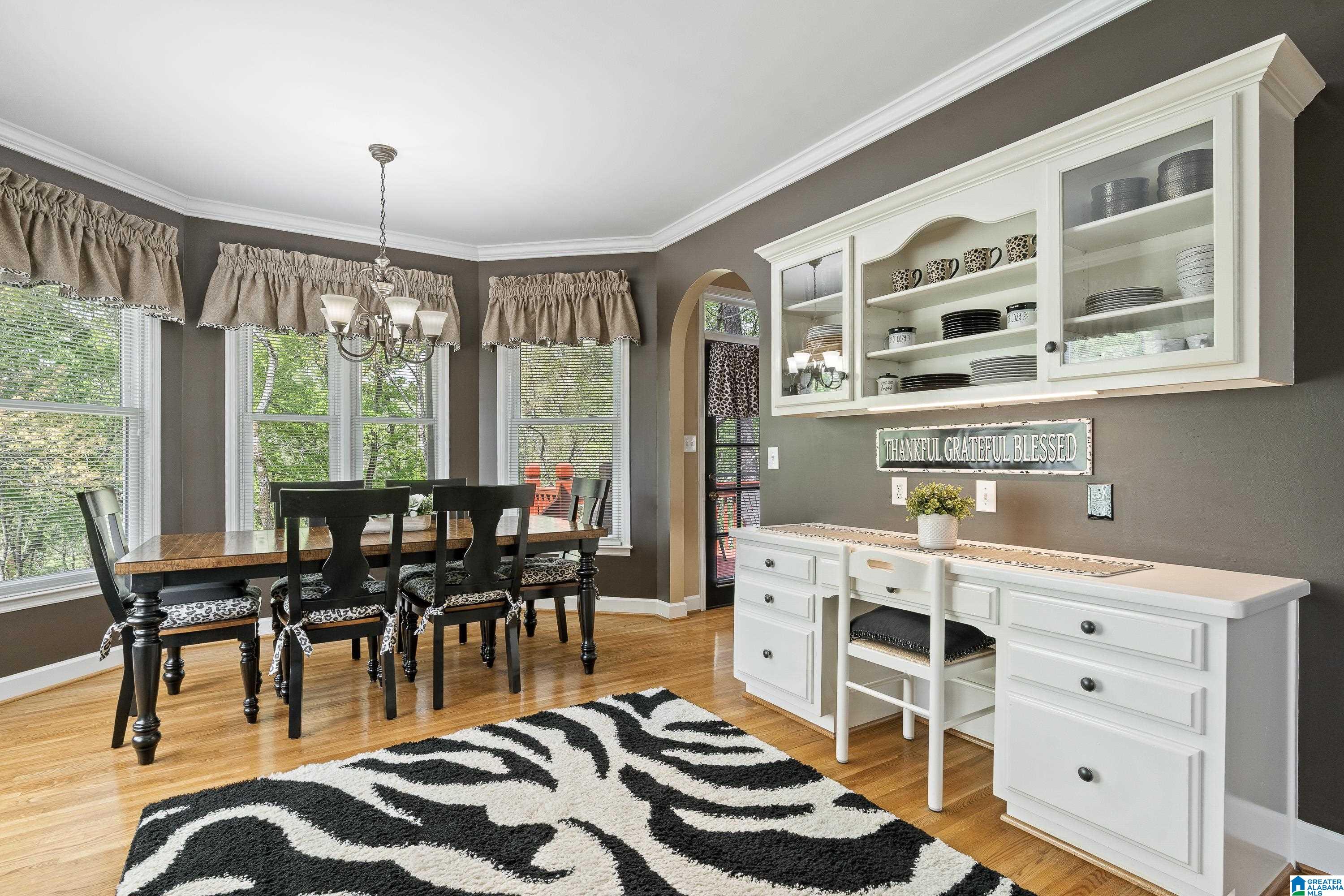 121 SOUTHVIEW DRIVE