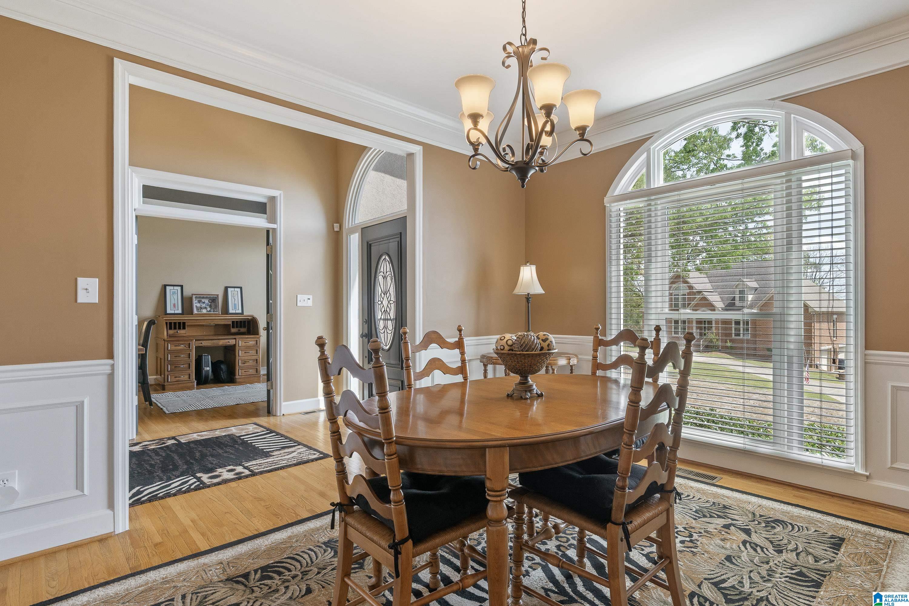 121 SOUTHVIEW DRIVE