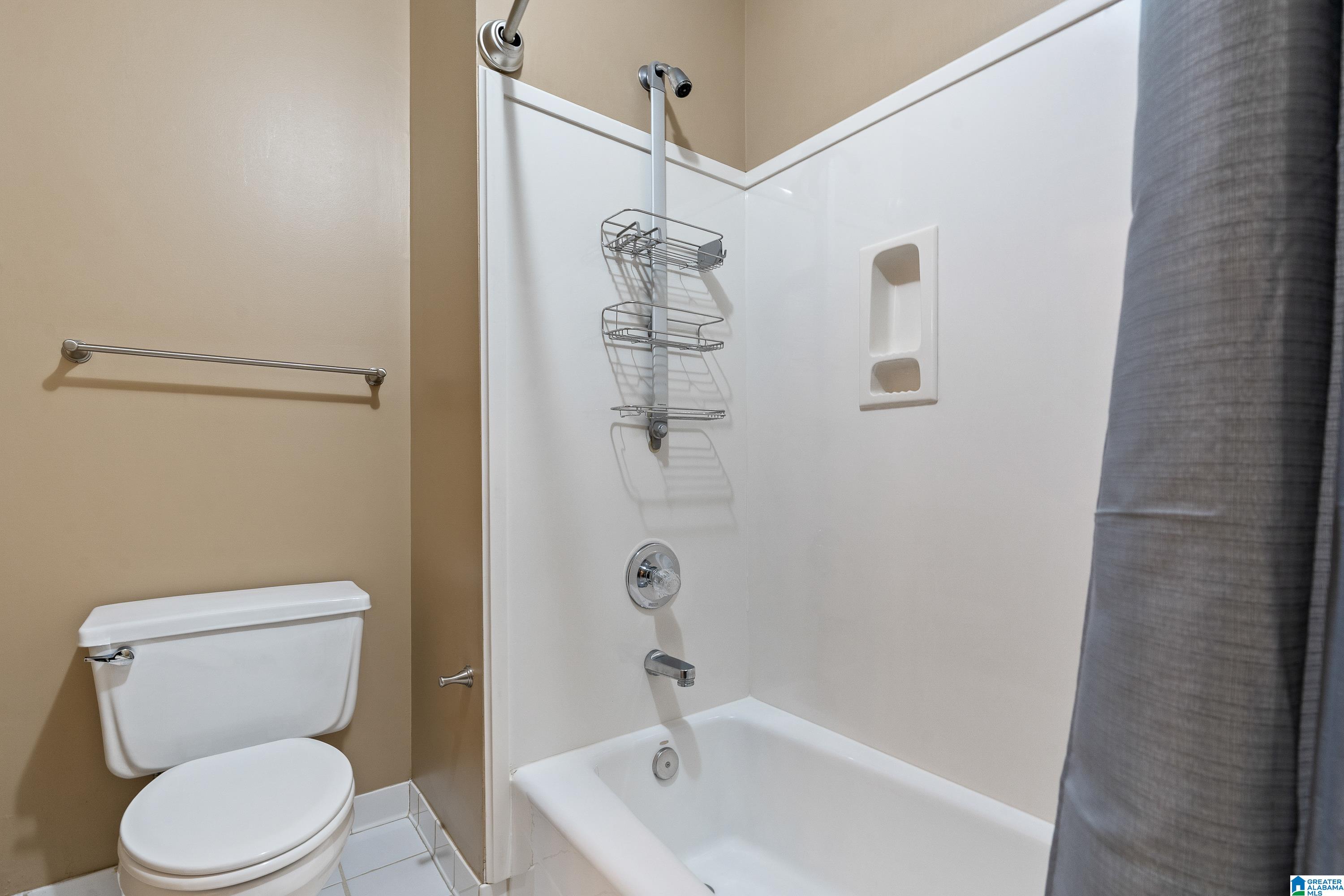 121 SOUTHVIEW DRIVE