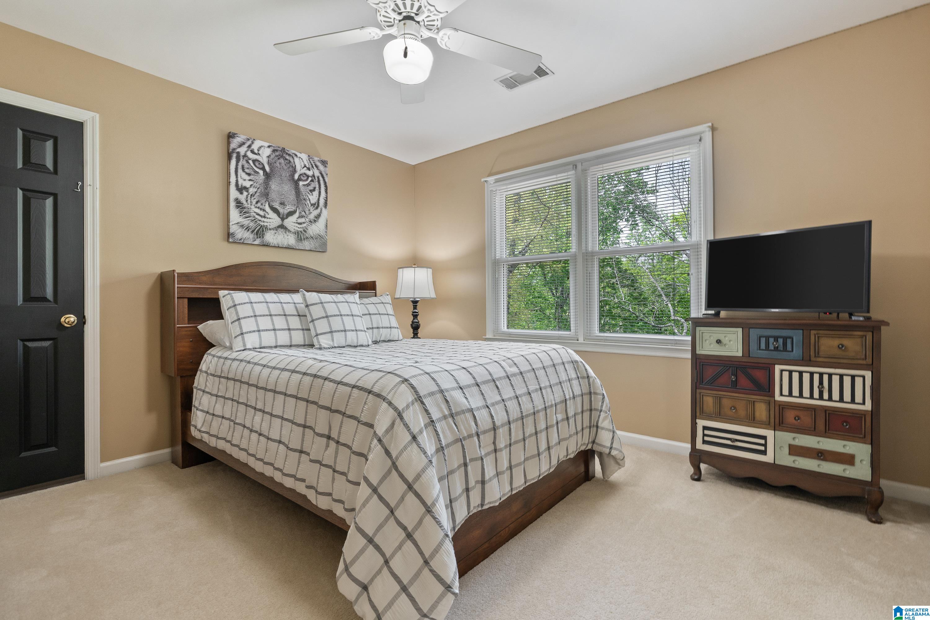 121 SOUTHVIEW DRIVE