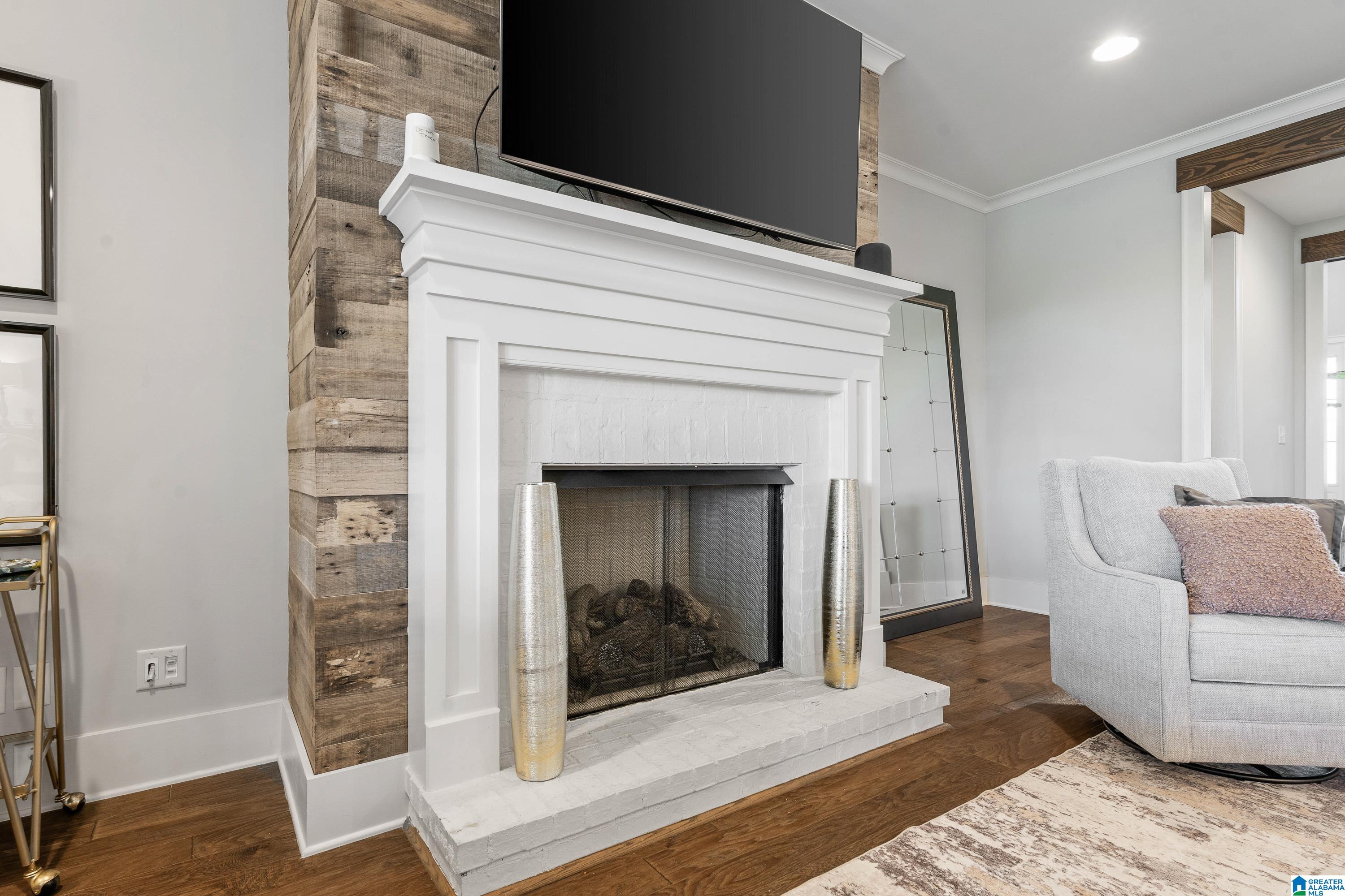 2708 BLACKRIDGE LANE