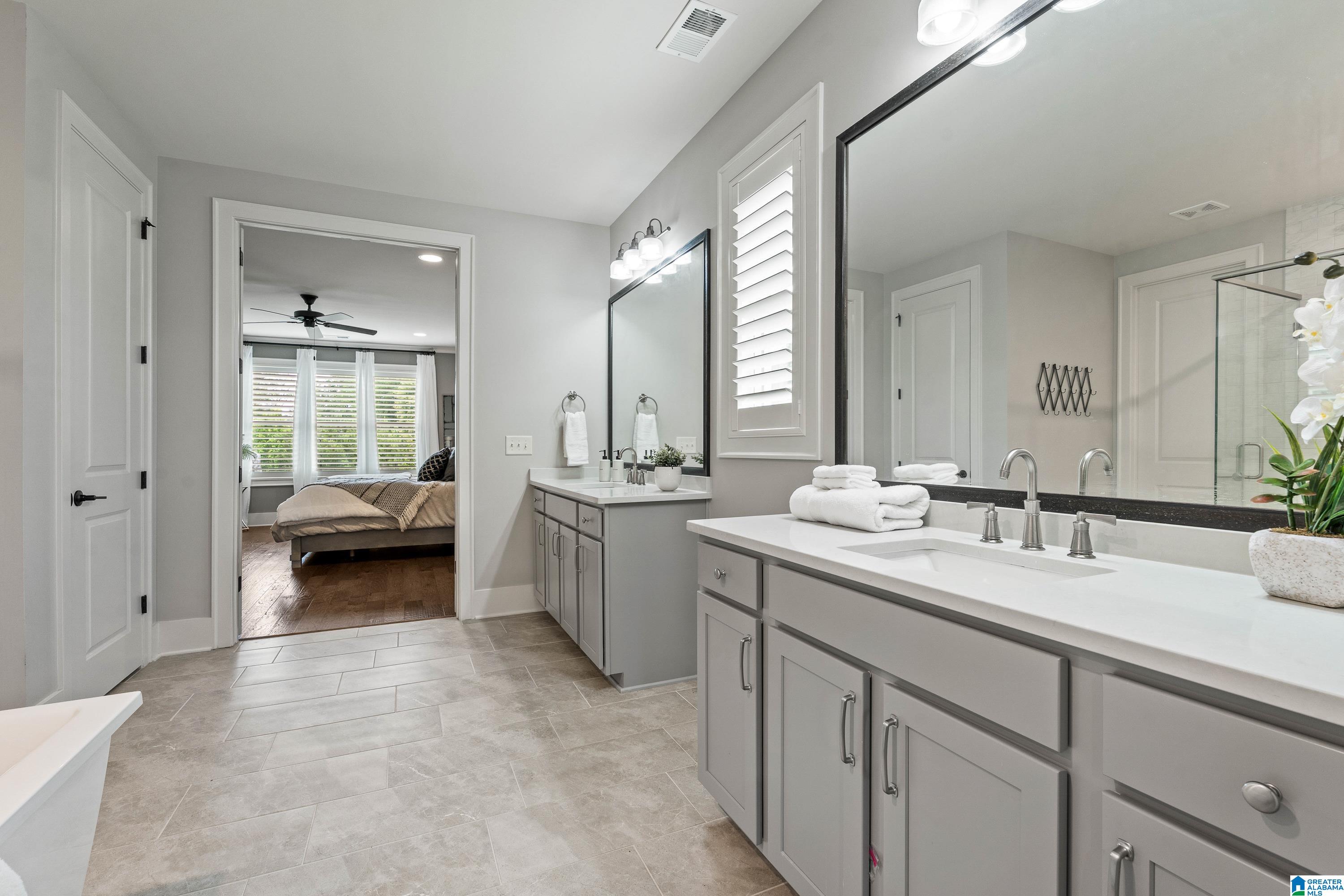 2708 BLACKRIDGE LANE