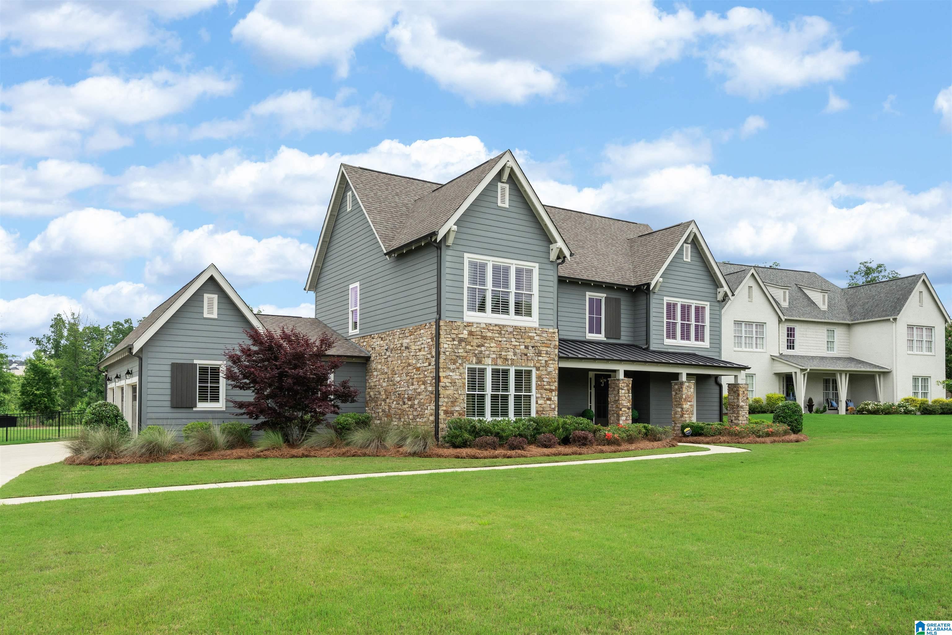 2708 BLACKRIDGE LANE