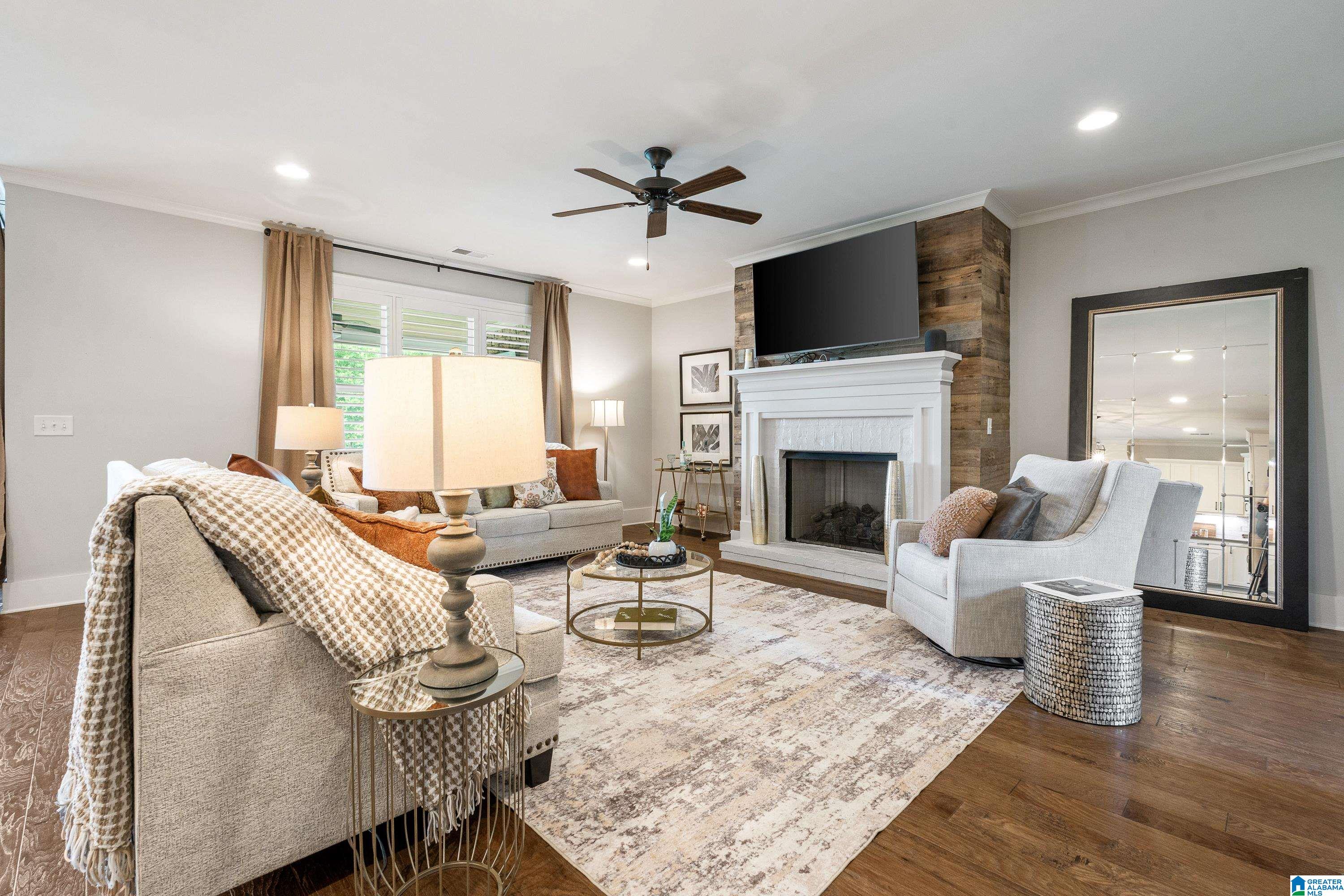 2708 BLACKRIDGE LANE