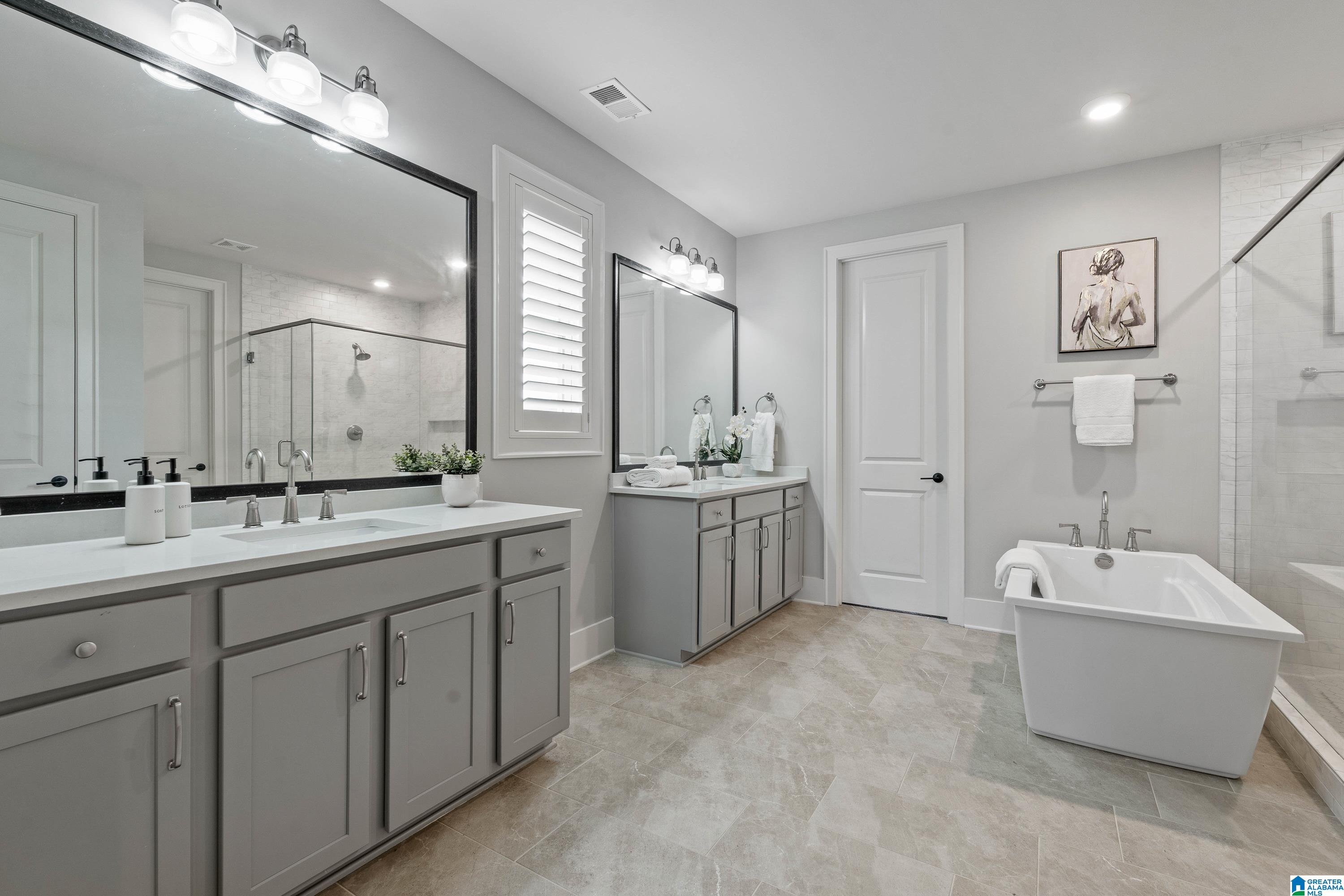 2708 BLACKRIDGE LANE