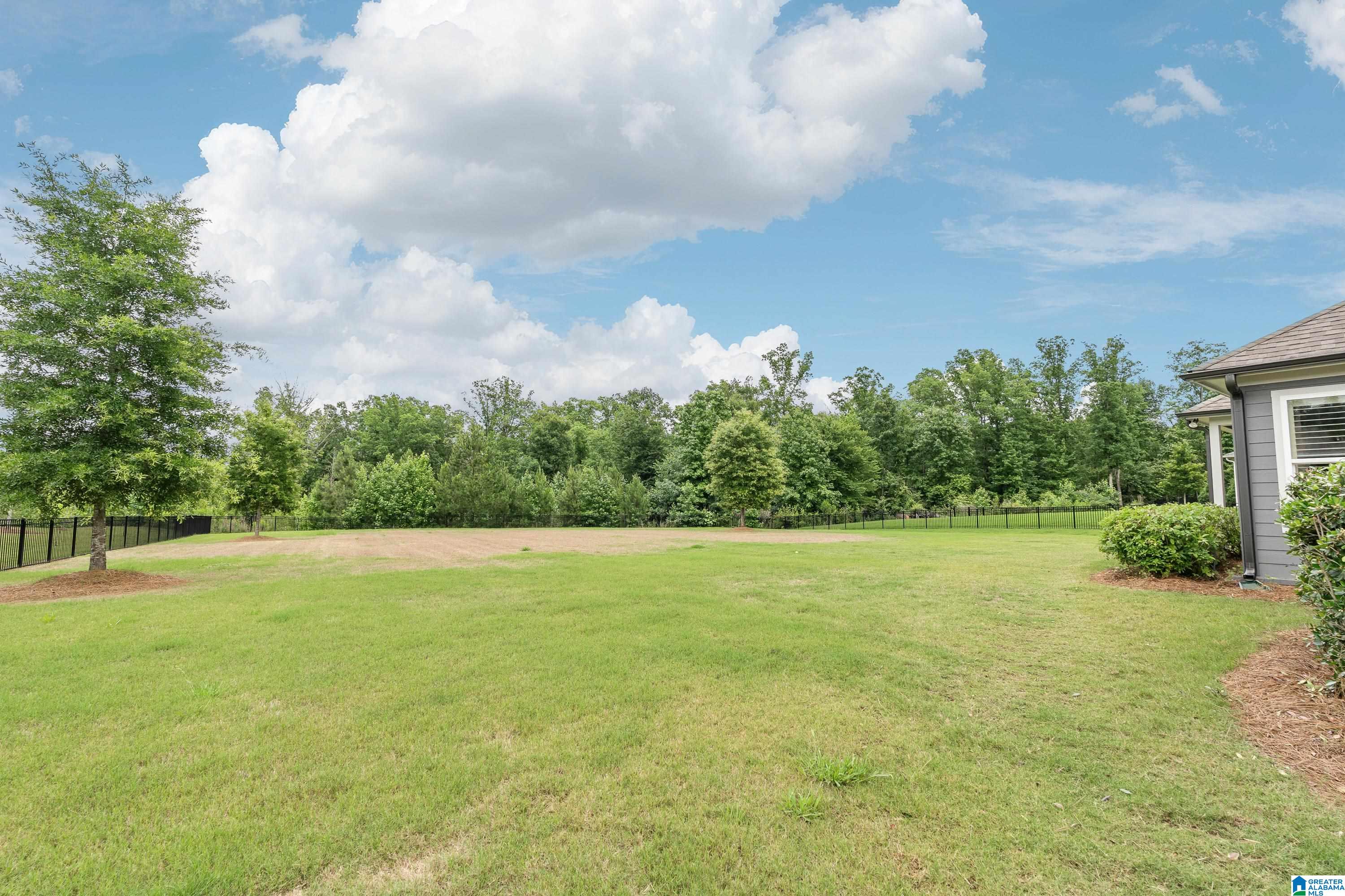 2708 BLACKRIDGE LANE