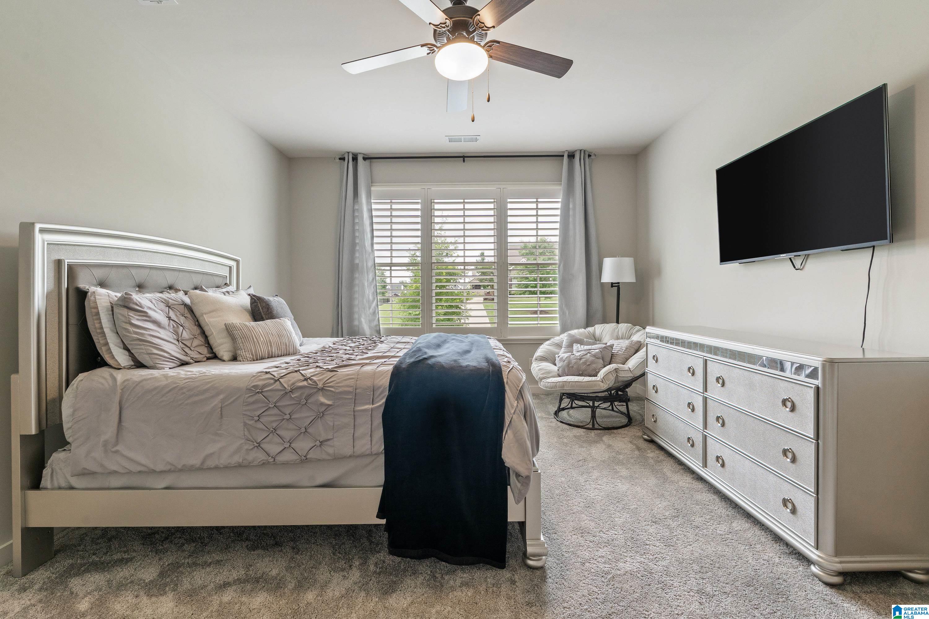 2708 BLACKRIDGE LANE