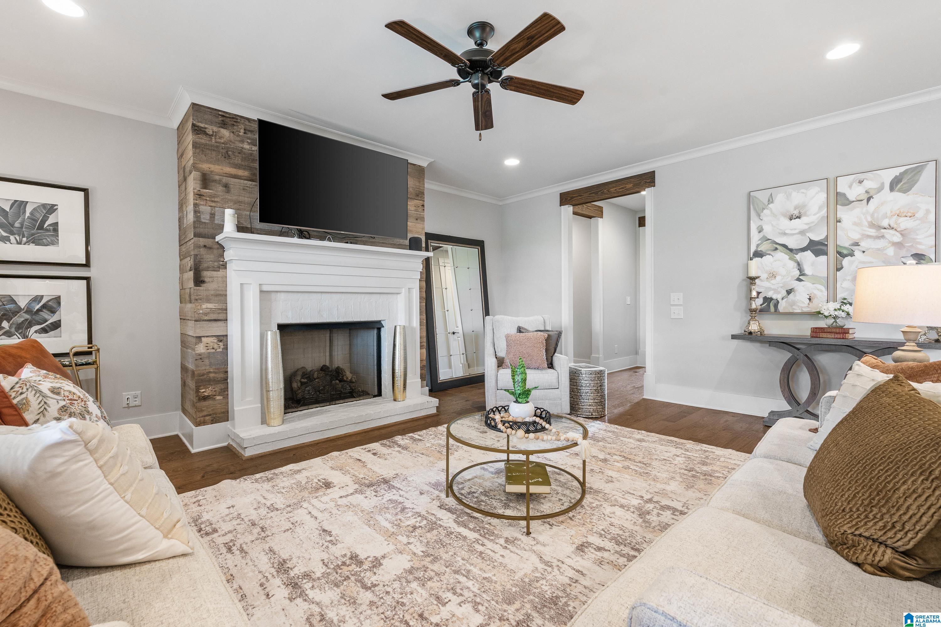 2708 BLACKRIDGE LANE