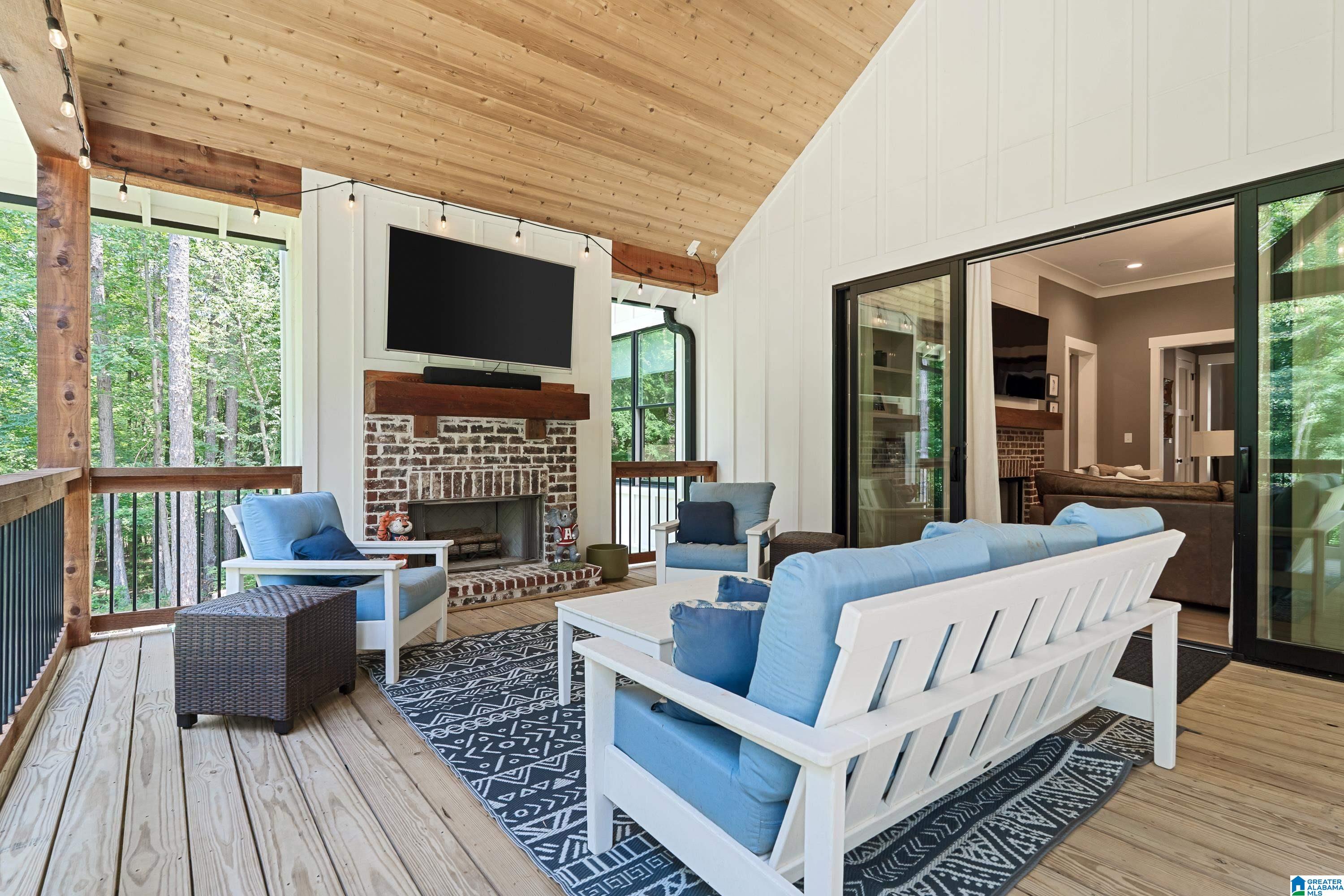 36 BUCKHORN VALLEY DRIVE
