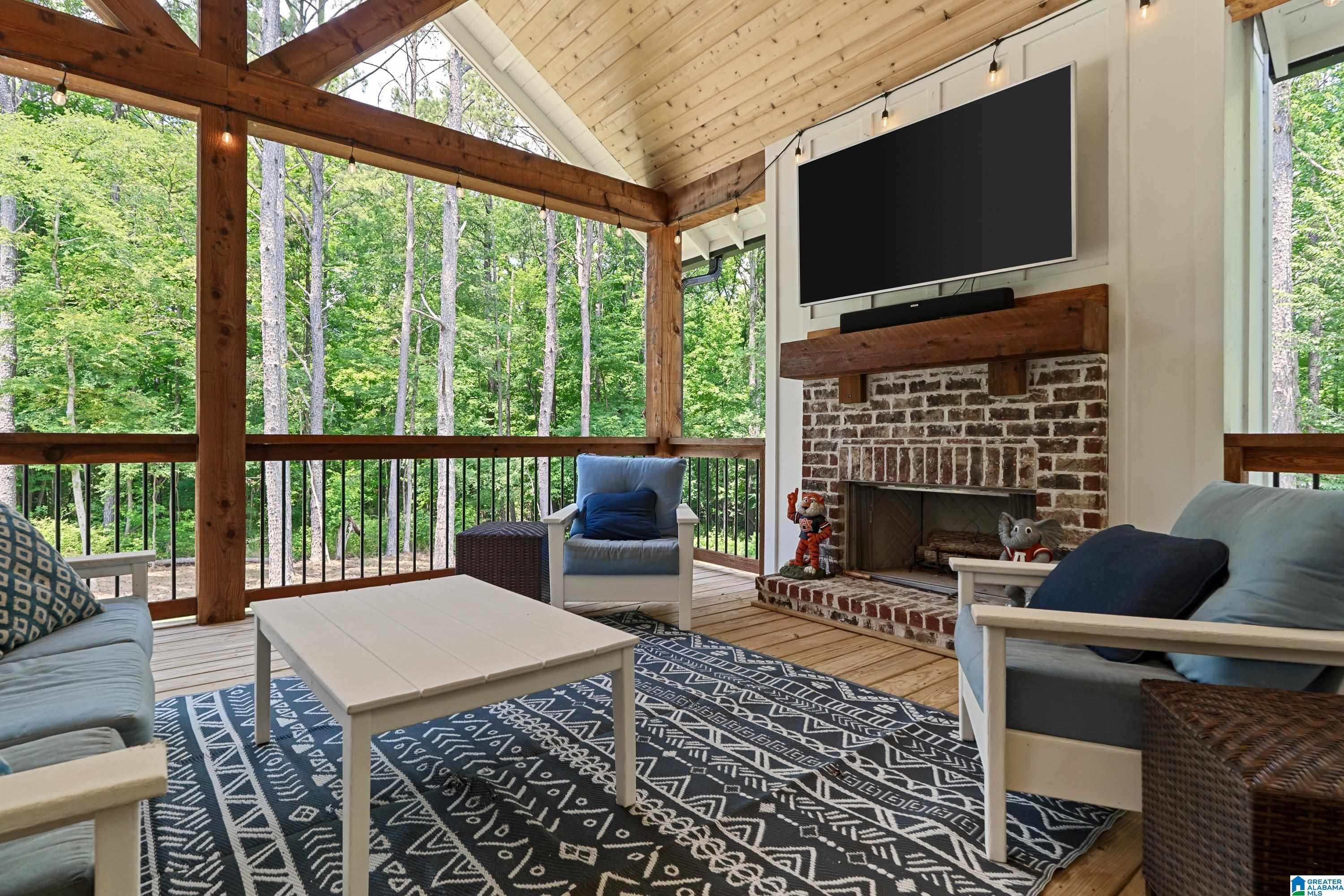 36 BUCKHORN VALLEY DRIVE