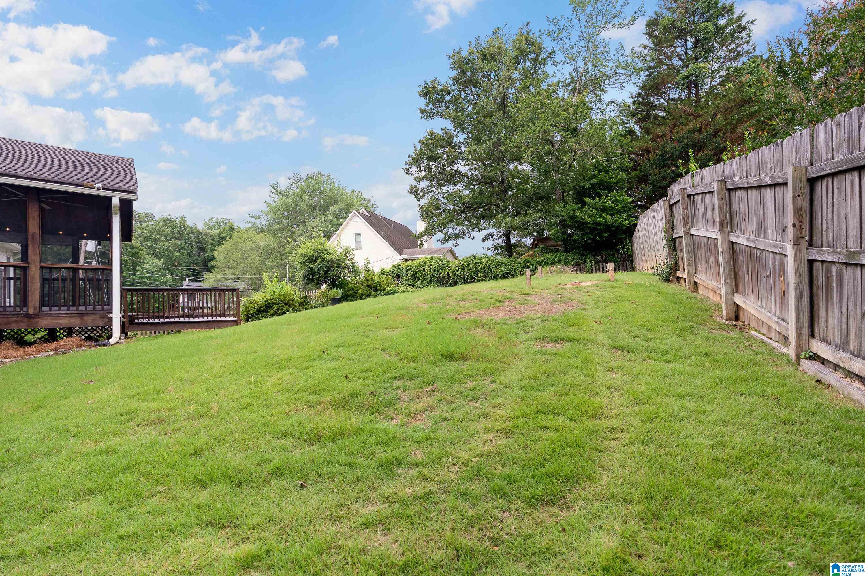 200 S TRACE LANE