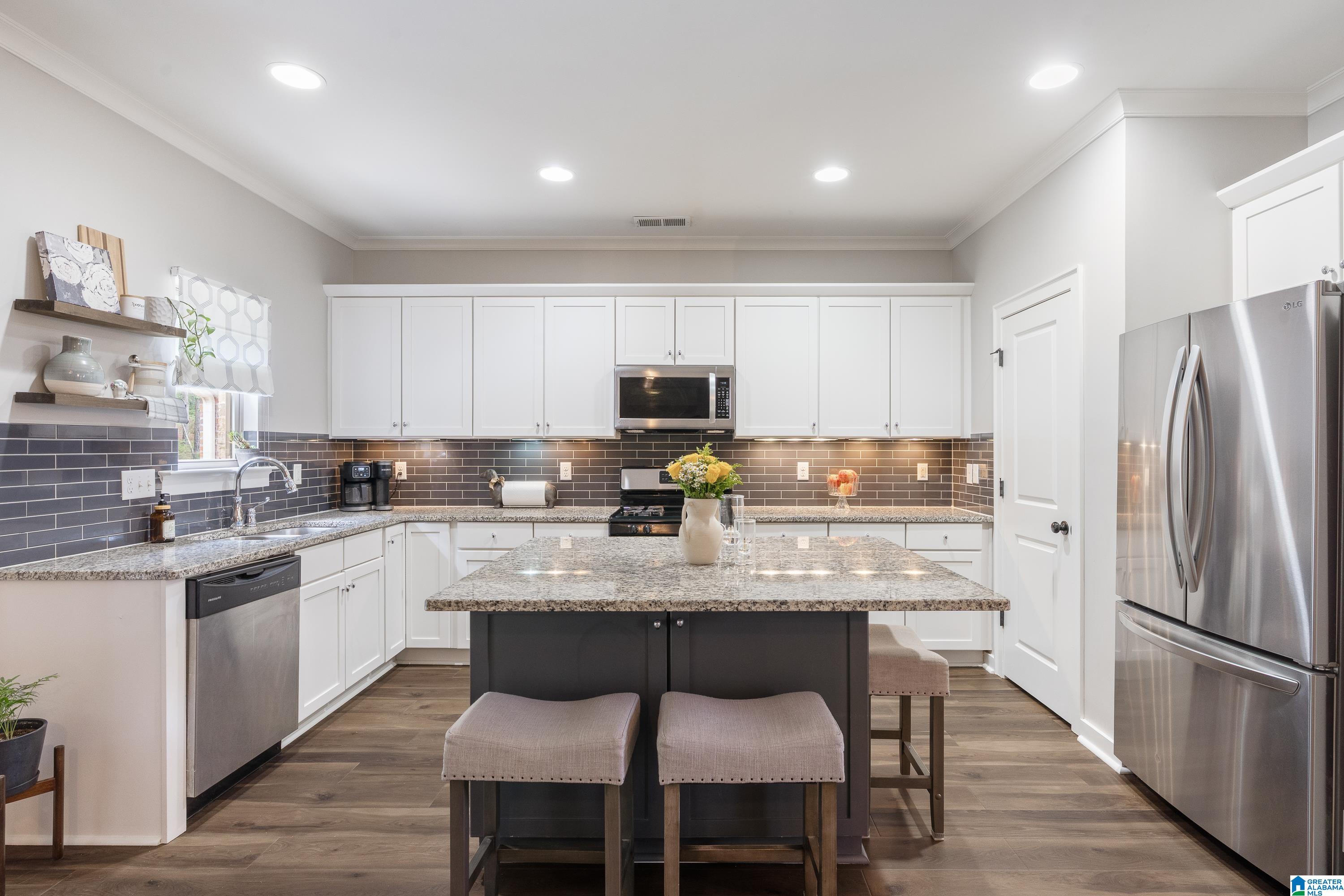 5147 PARK SIDE CIRCLE