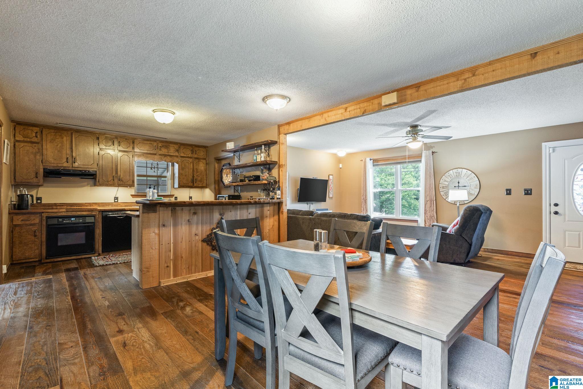 6271 COUNTRY VALE LANE
