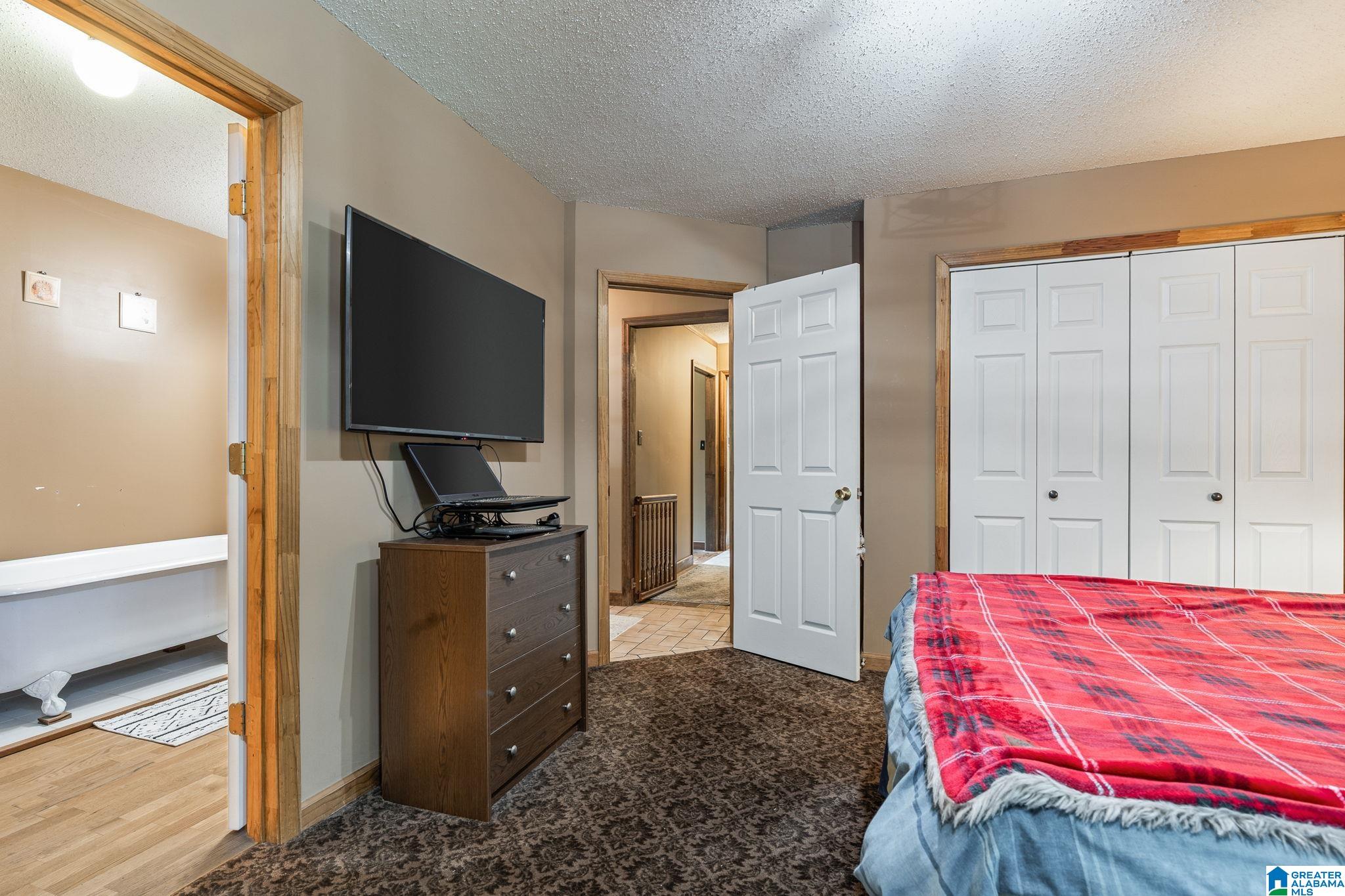 6271 COUNTRY VALE LANE