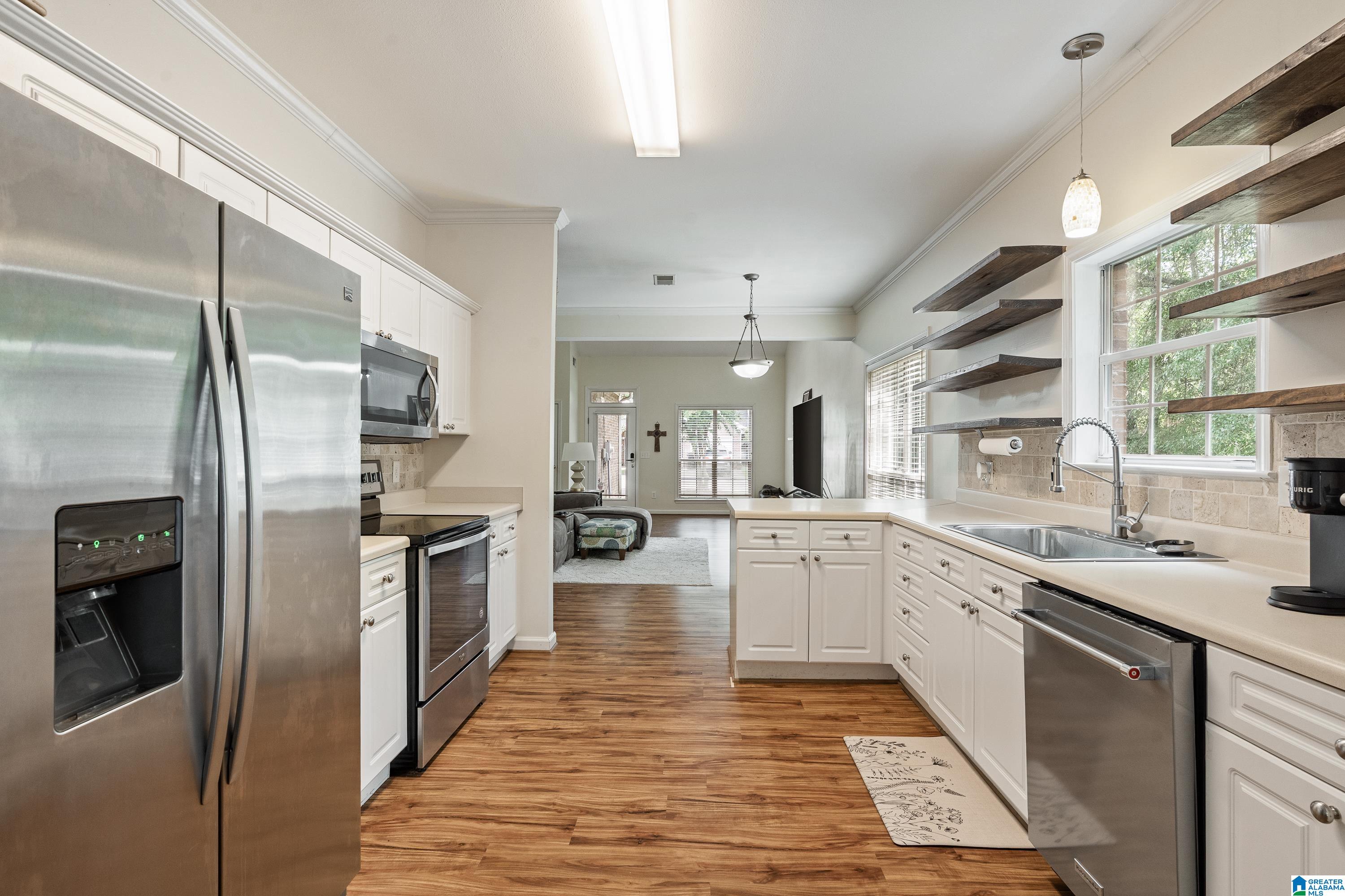 3529 SAVANNAH PARK LANE