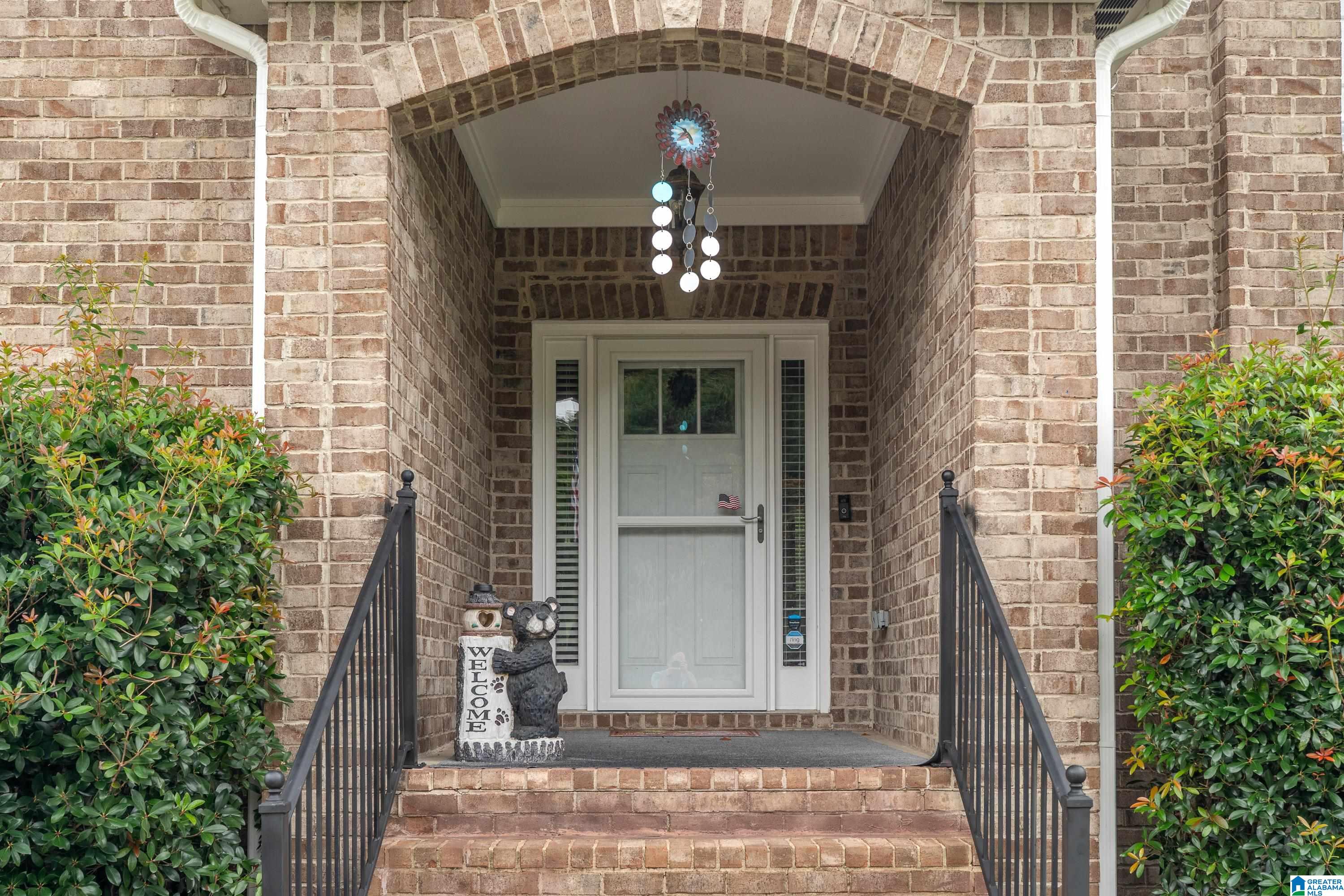 3469 HAMPTON COURT