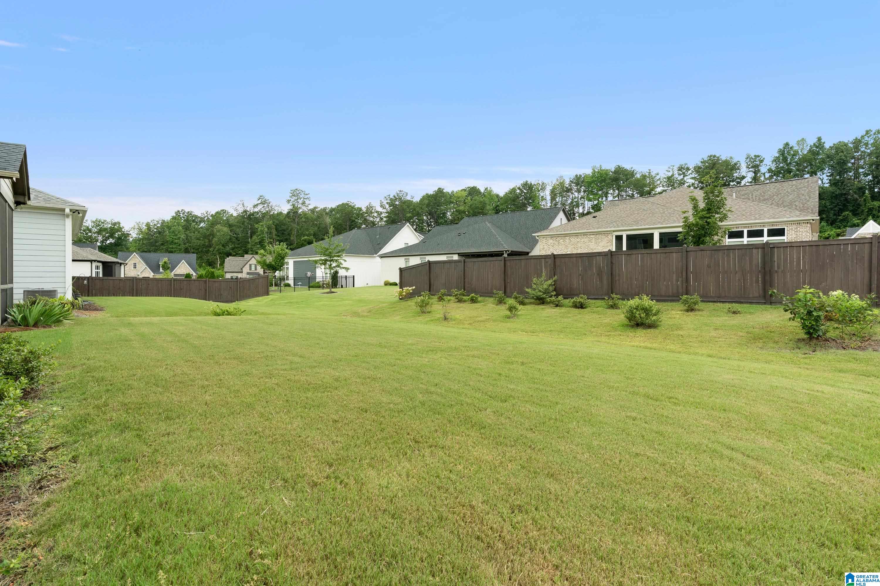 5877 HEATHER WAY