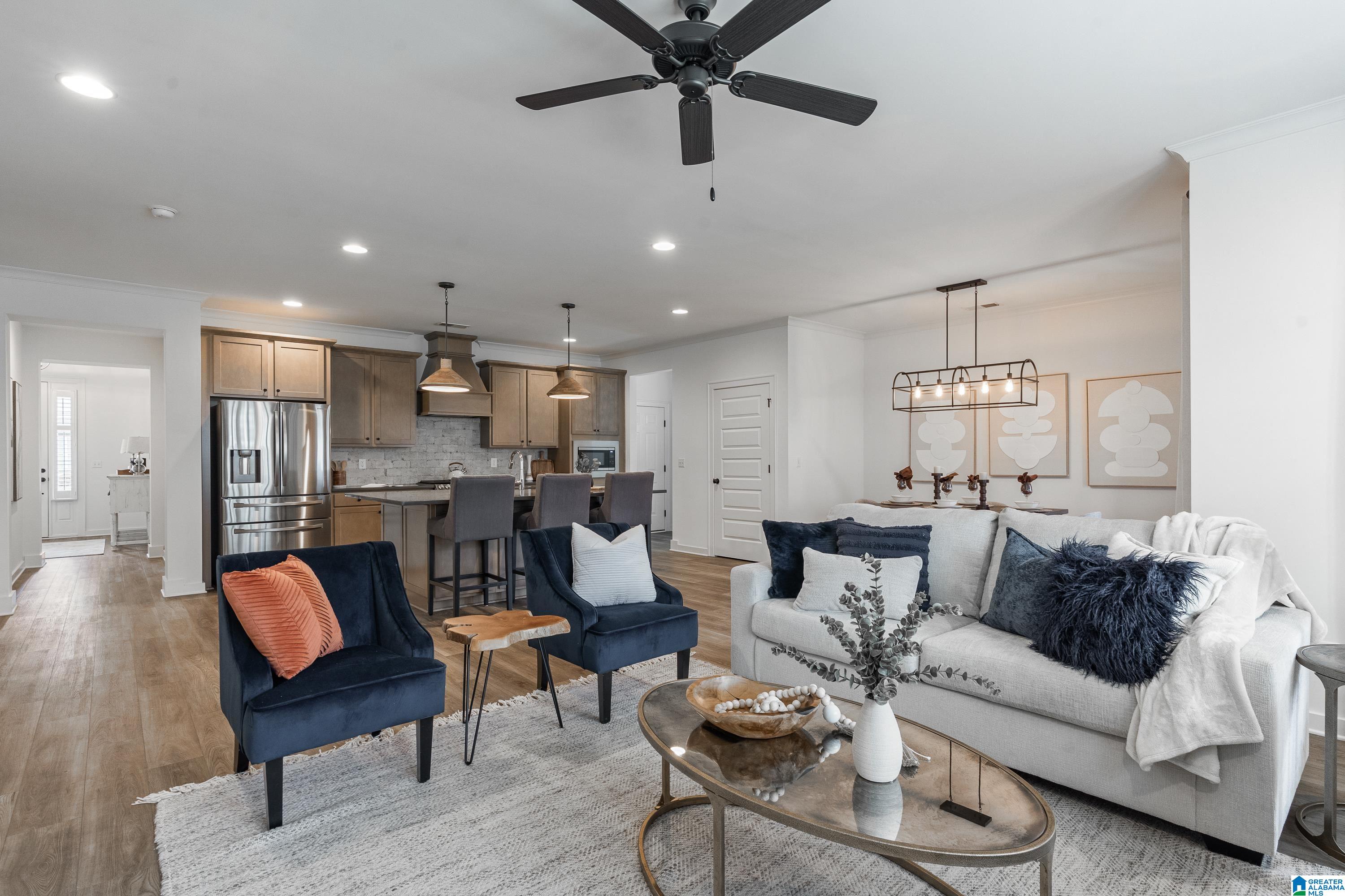 5877 HEATHER WAY