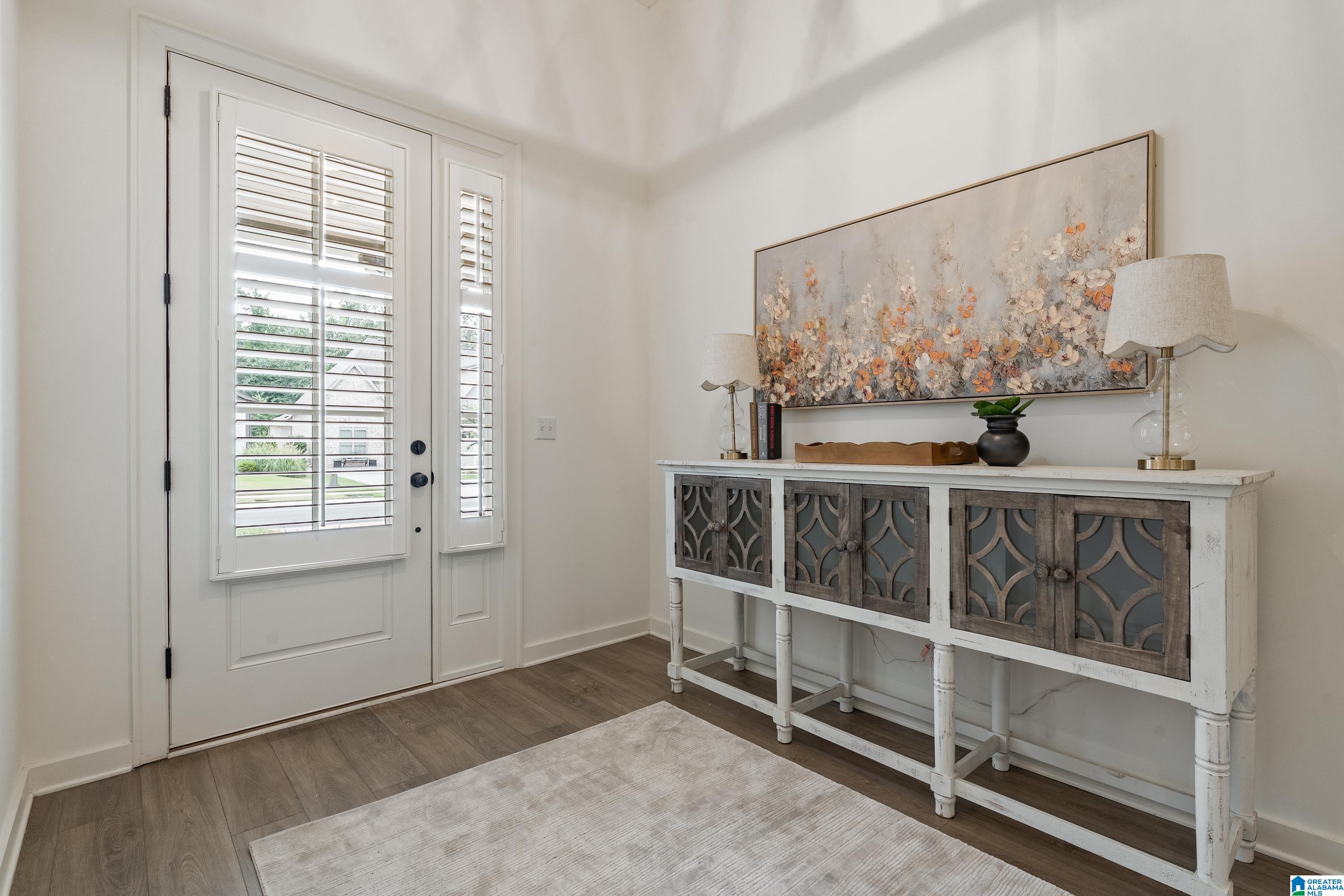 5877 HEATHER WAY