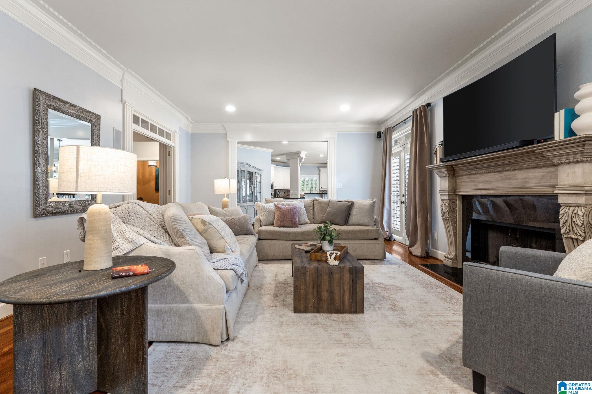 2112 LAKE HEATHER WAY