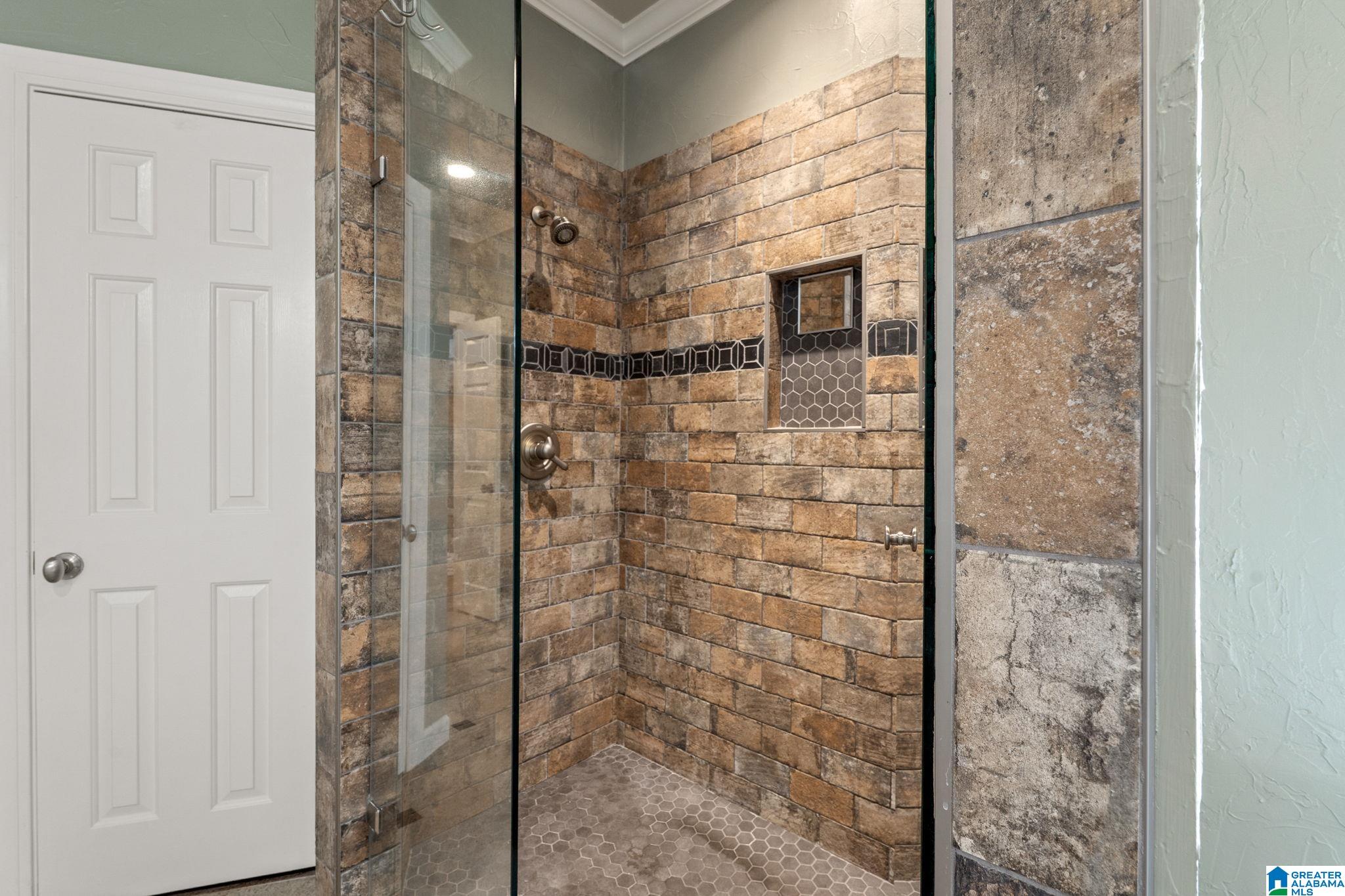 2112 LAKE HEATHER WAY