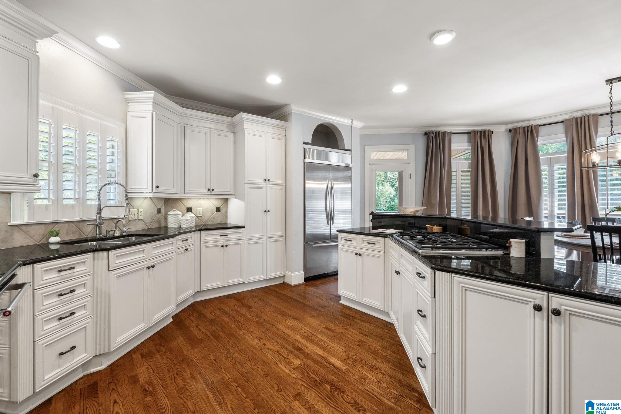 2112 LAKE HEATHER WAY
