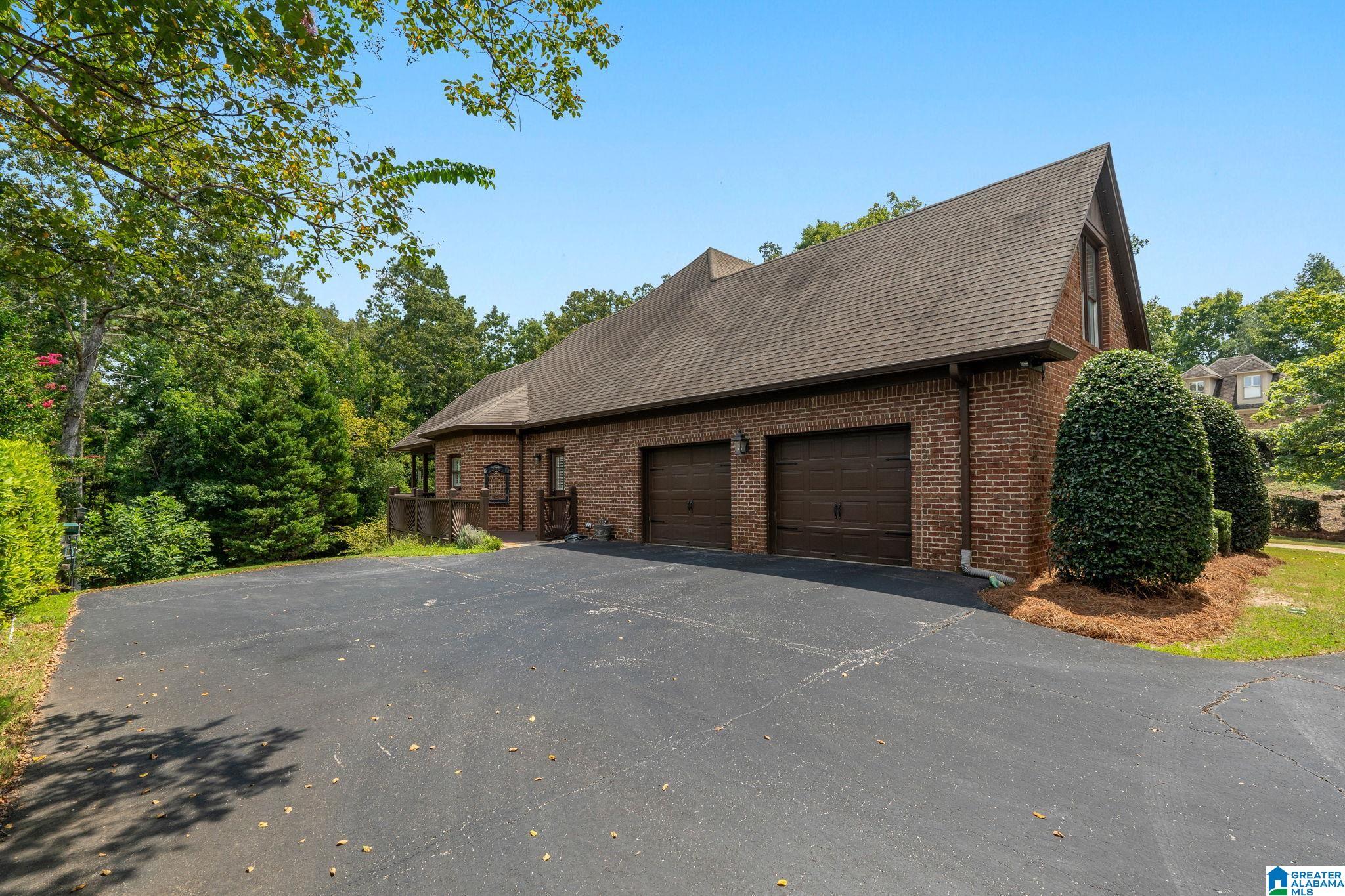 2112 LAKE HEATHER WAY