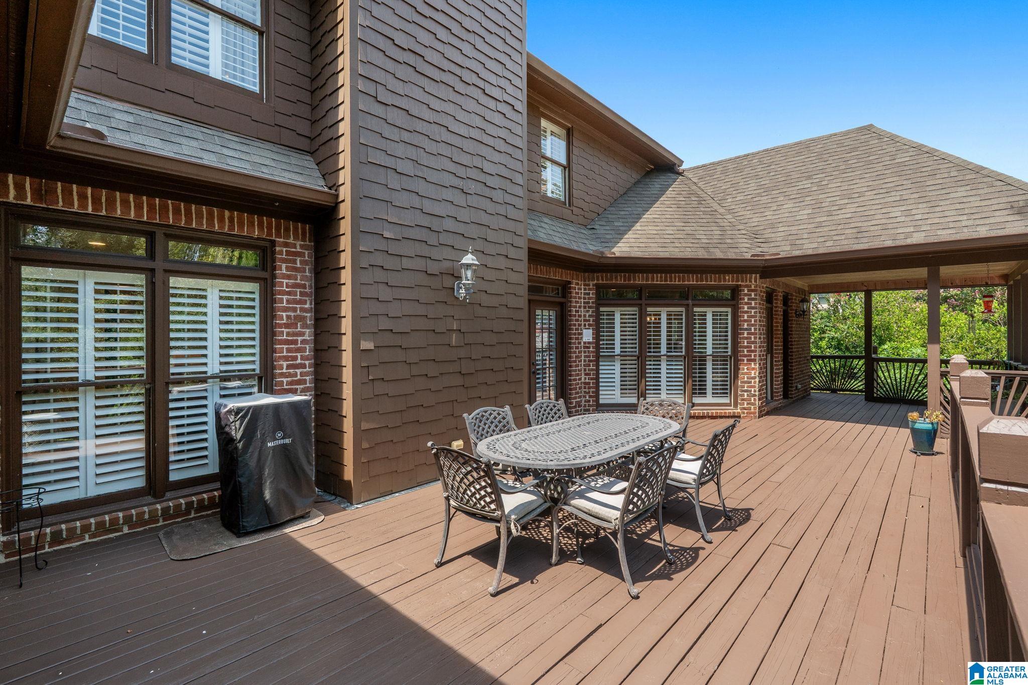 2112 LAKE HEATHER WAY