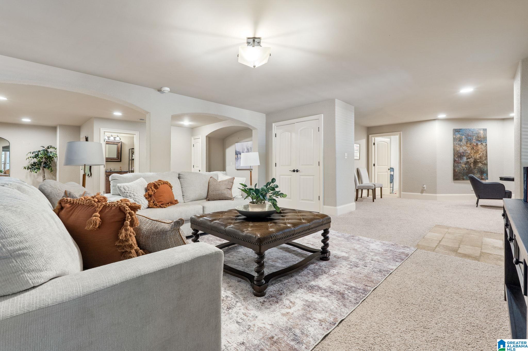 2112 LAKE HEATHER WAY
