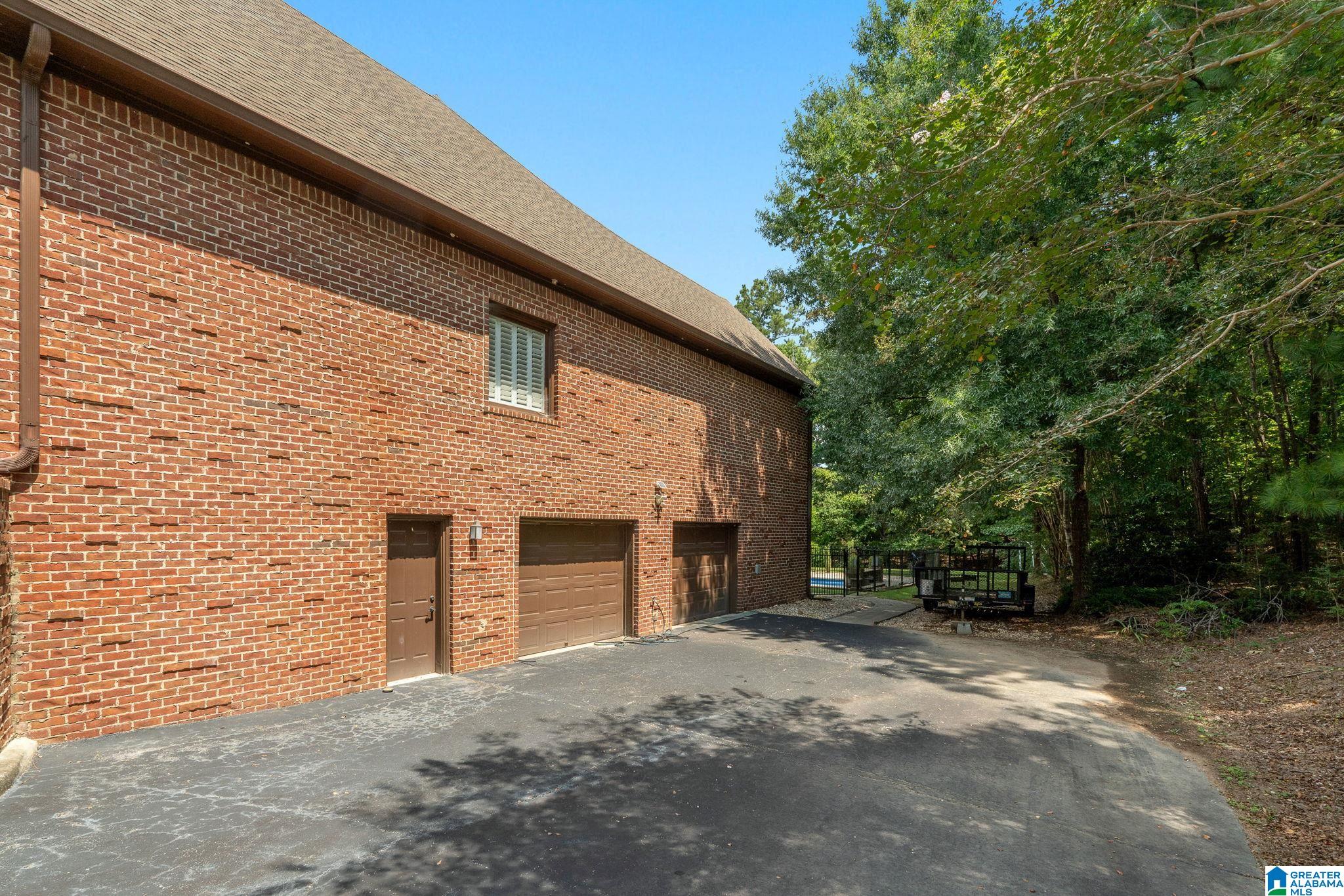2112 LAKE HEATHER WAY