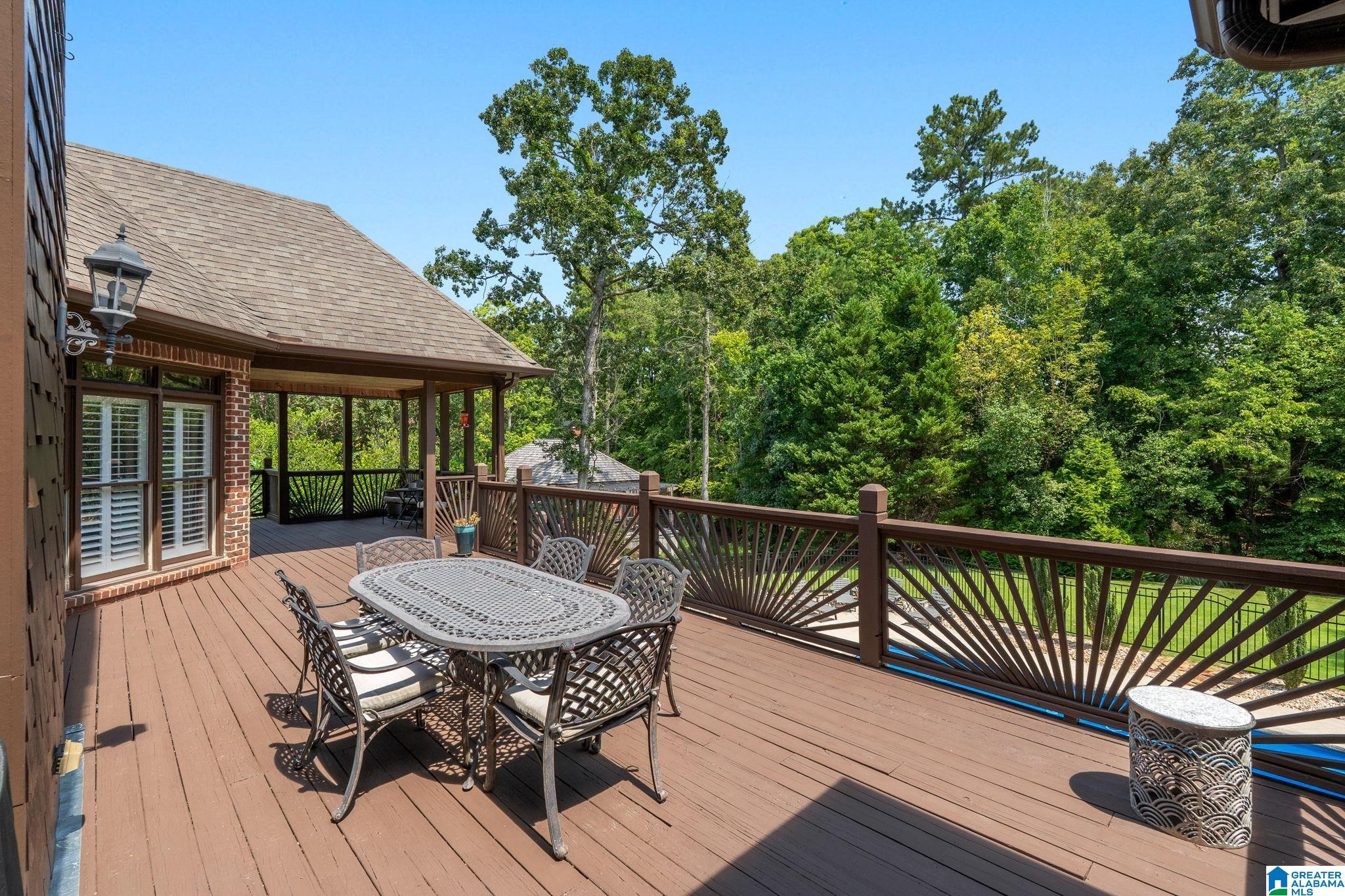 2112 LAKE HEATHER WAY