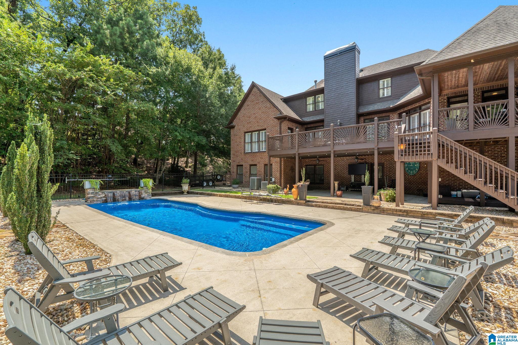 2112 LAKE HEATHER WAY