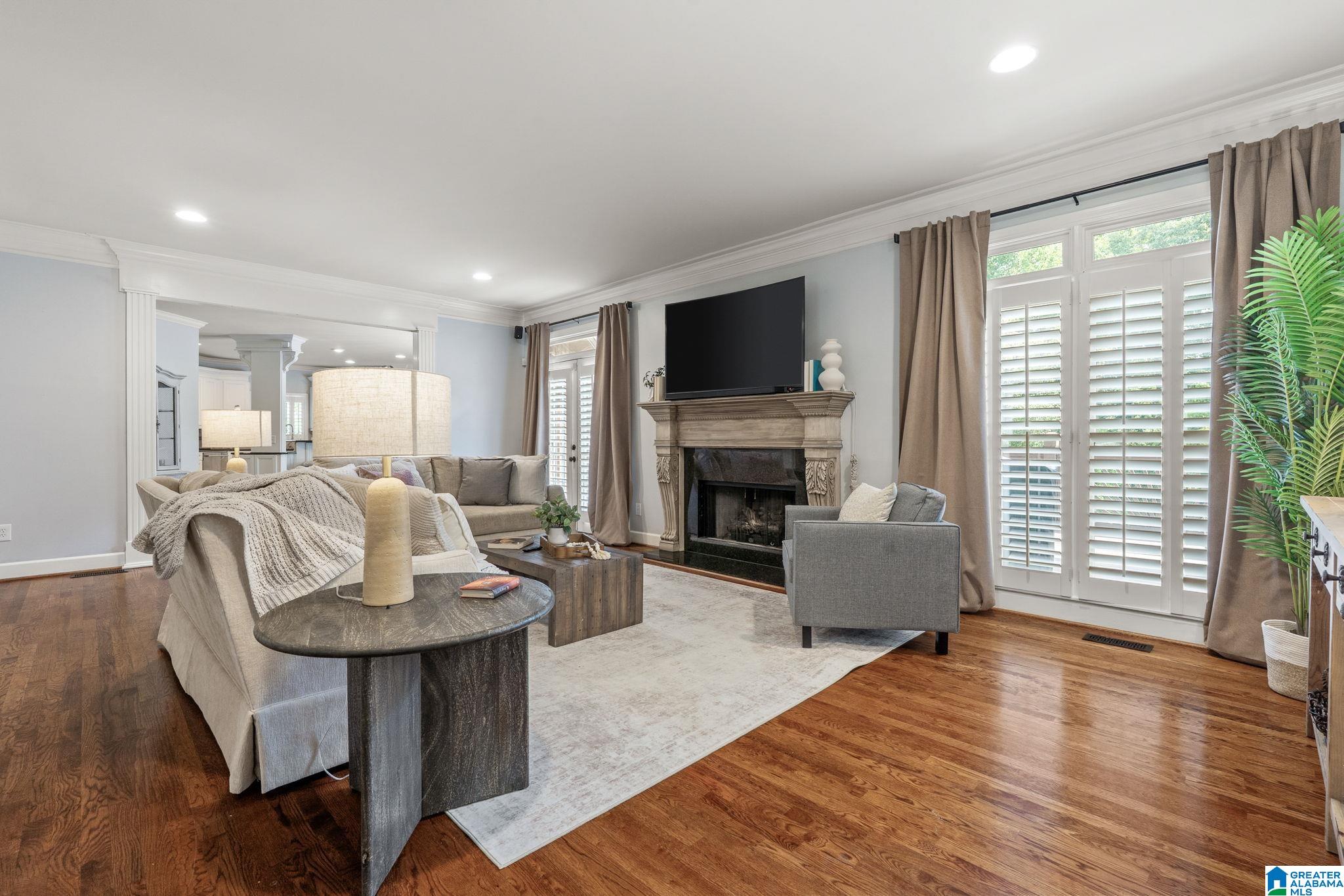 2112 LAKE HEATHER WAY