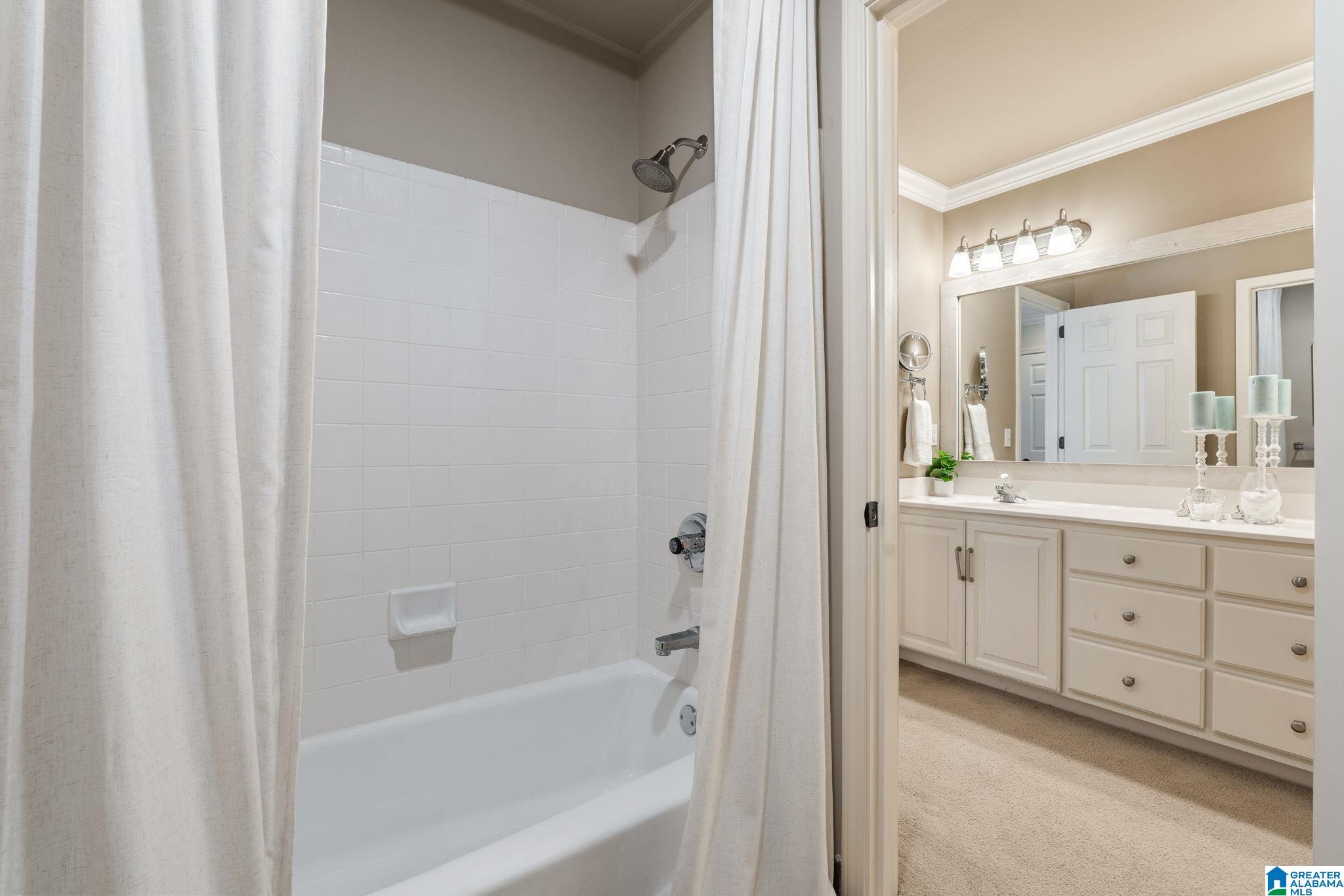 2112 LAKE HEATHER WAY
