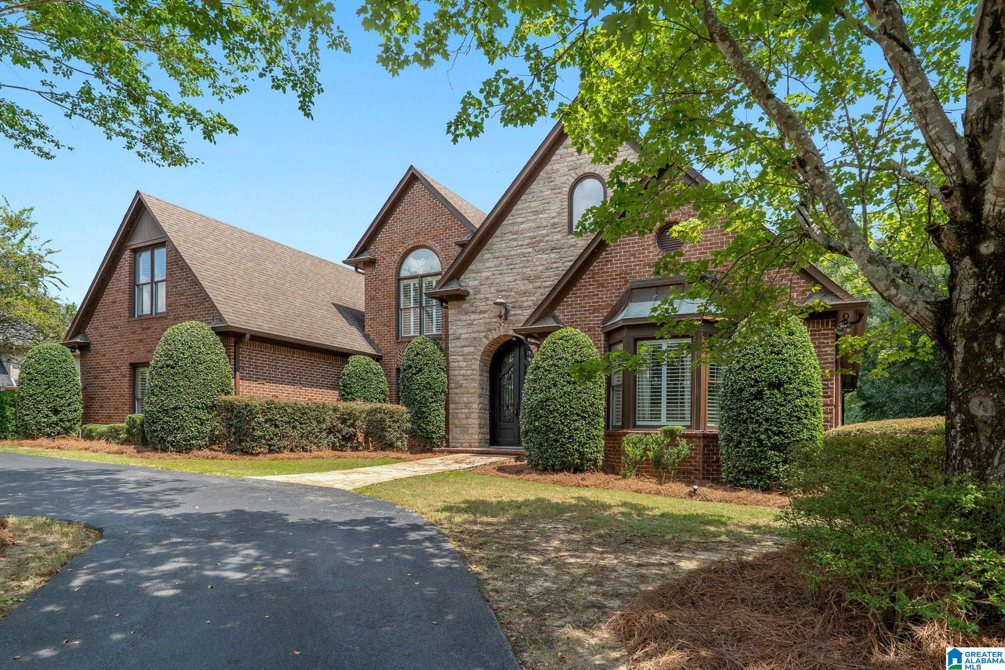 2112 LAKE HEATHER WAY