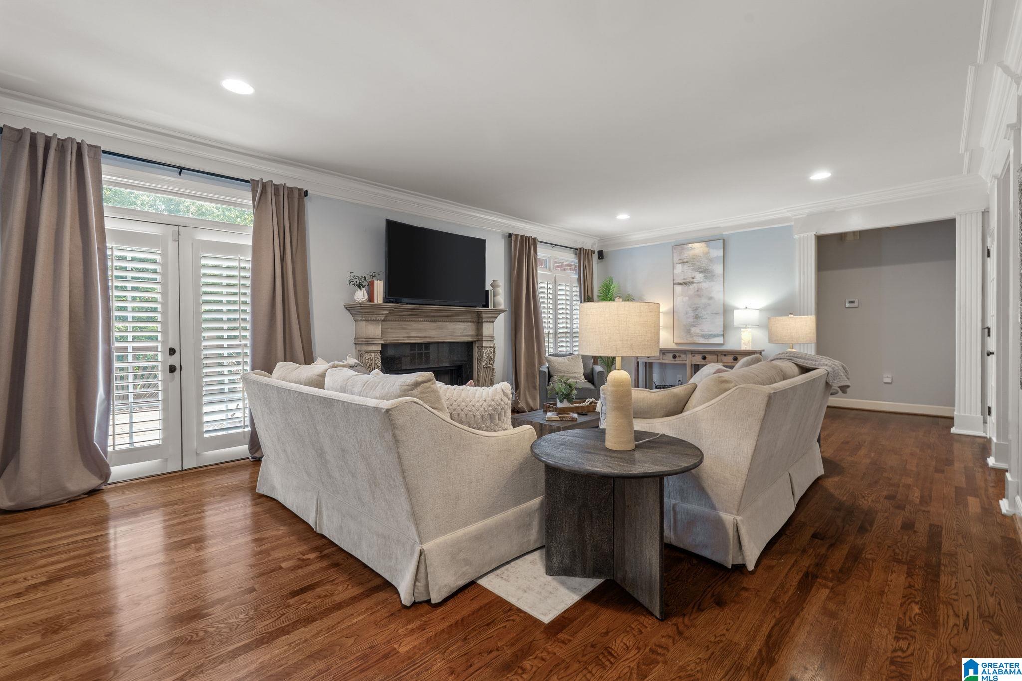 2112 LAKE HEATHER WAY