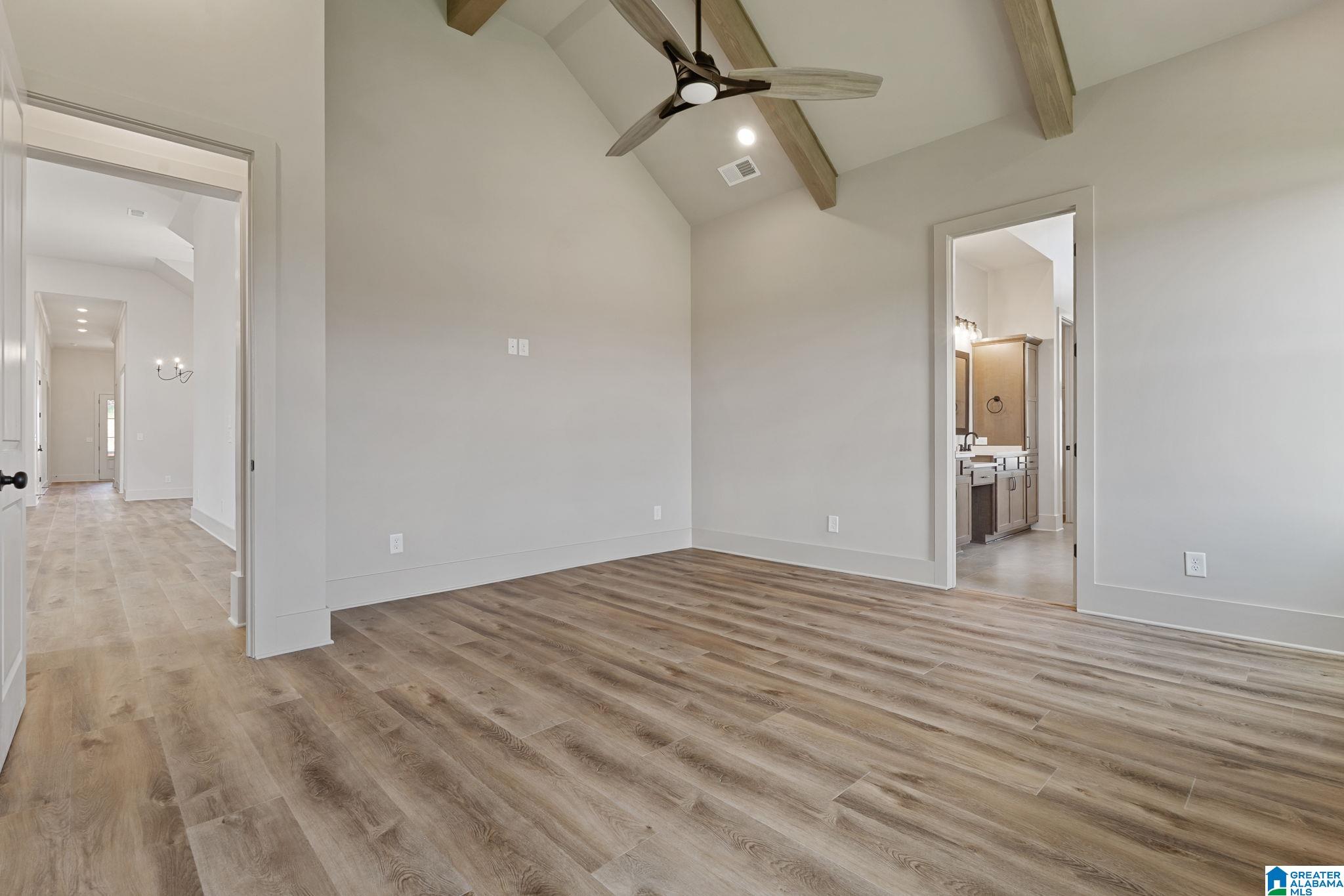 4562 LYNTON DRIVE