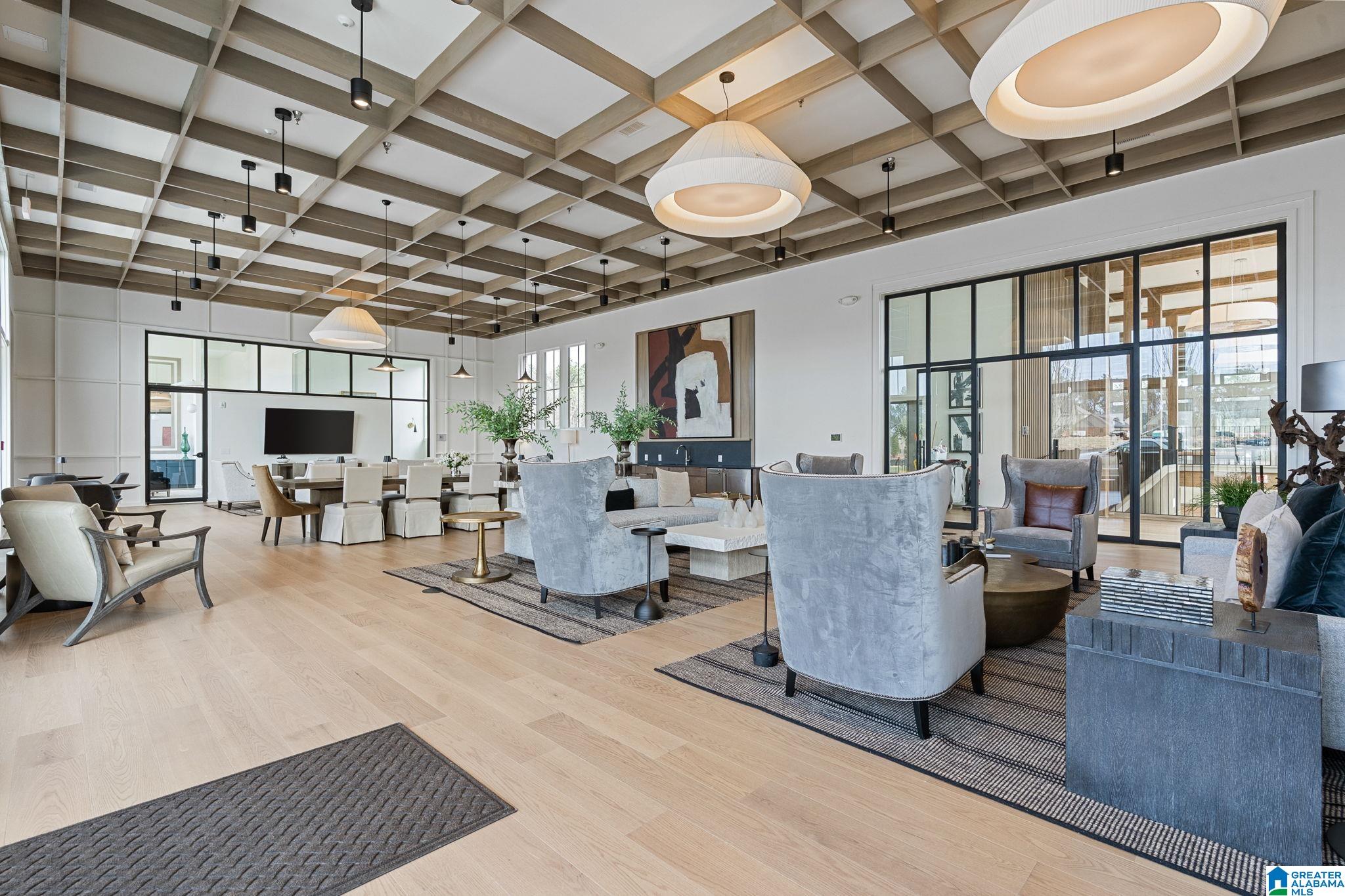4562 LYNTON DRIVE