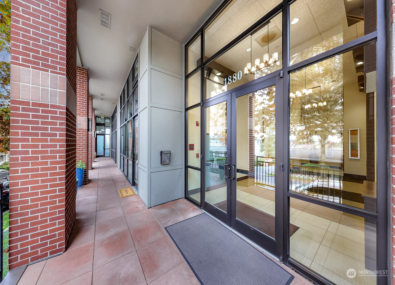 1880 25th Avenue NE Unit: N-209