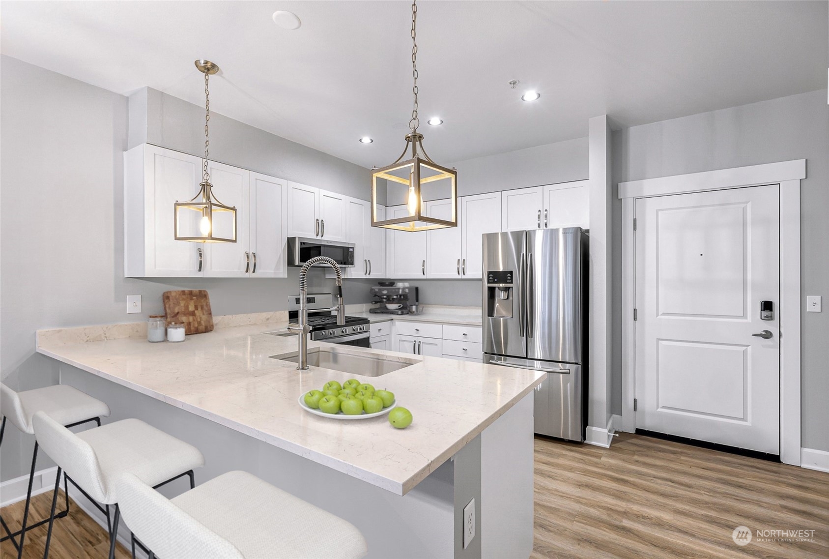 1880 25th Avenue NE Unit: N-209