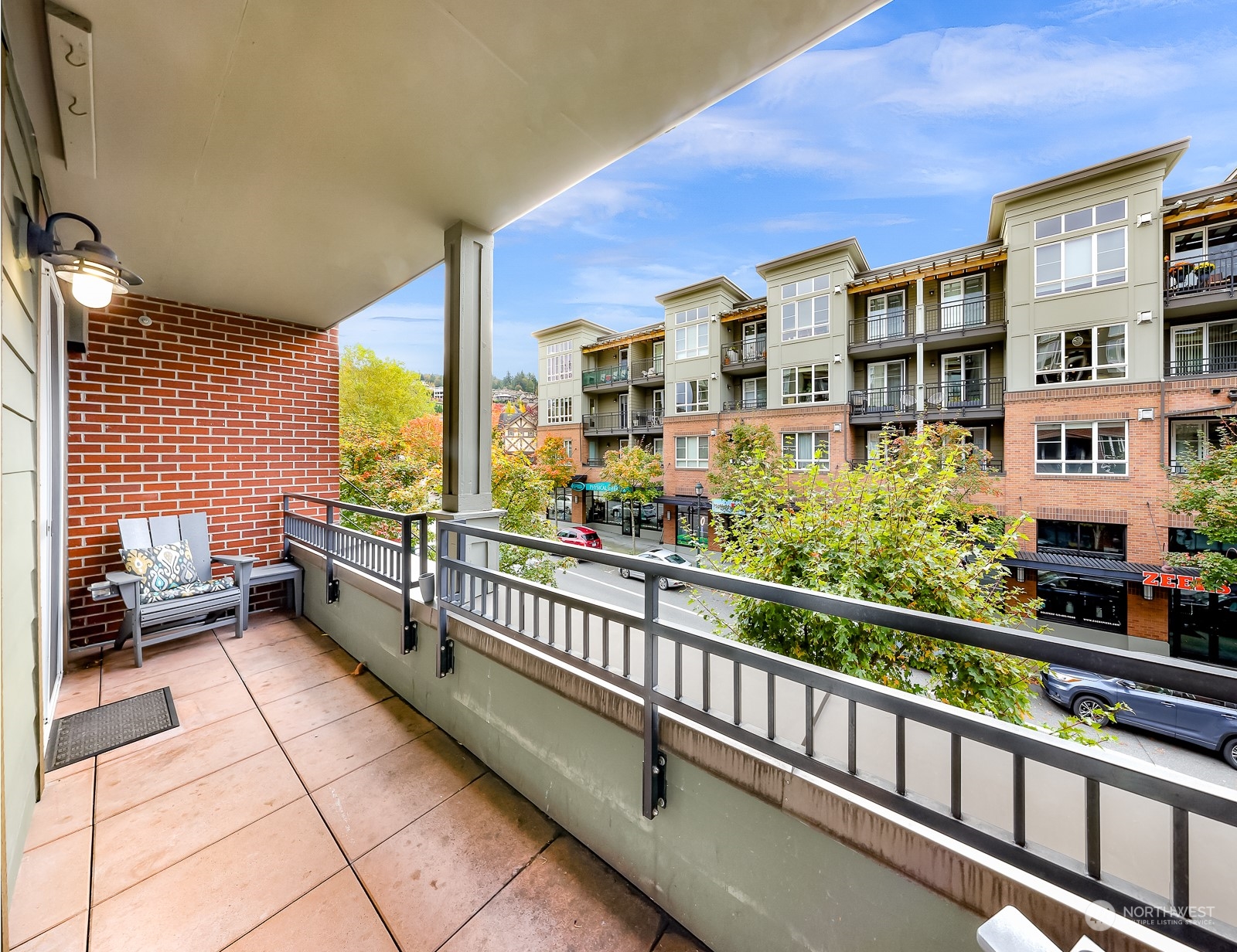 1880 25th Avenue NE Unit: N-209