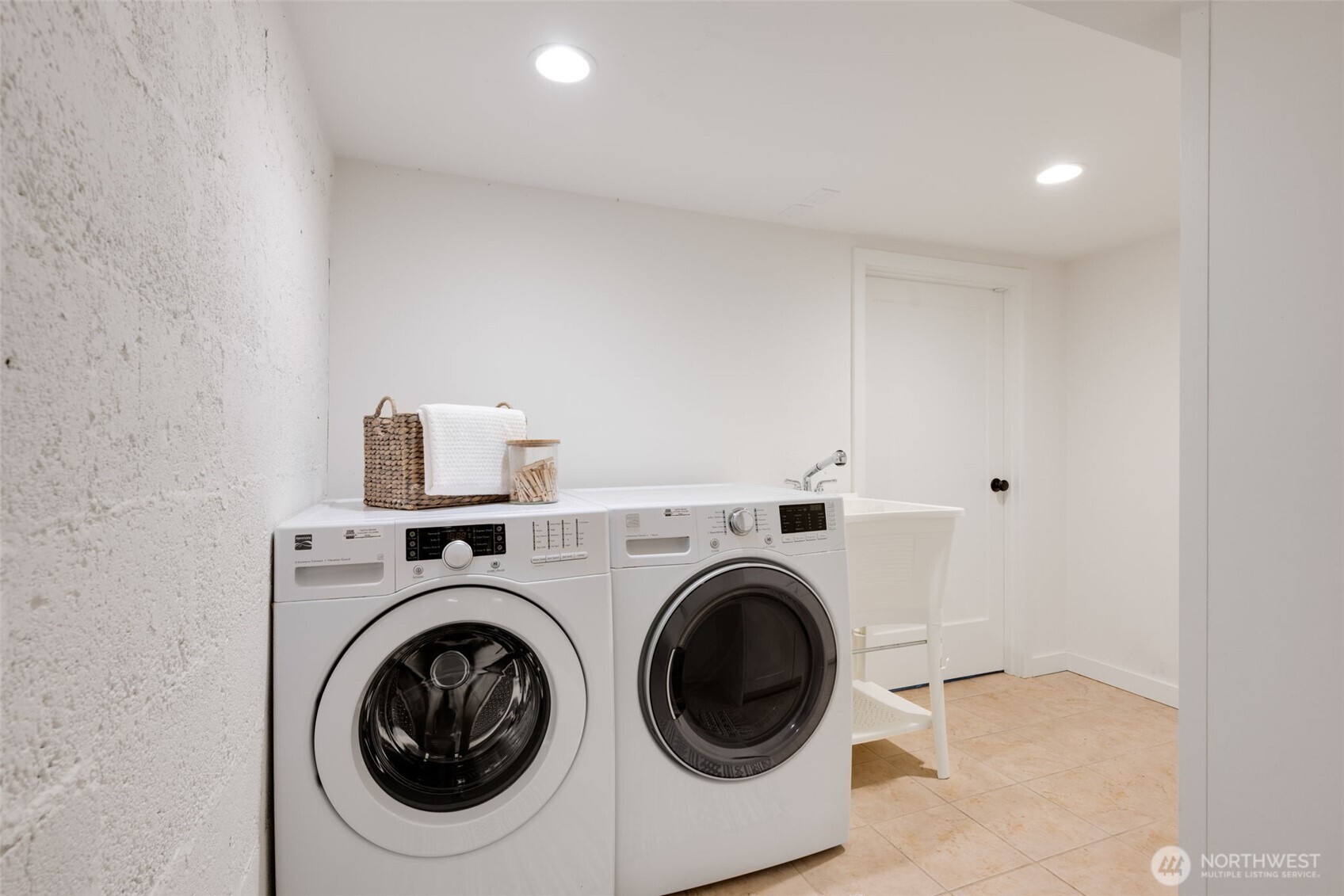 2811 NW 59th Street