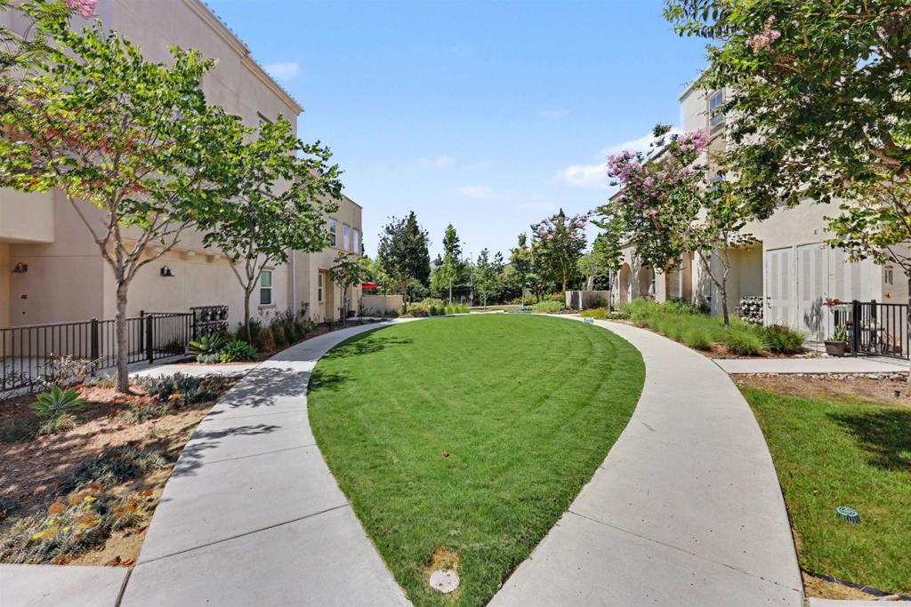 1320 Calle Sandcliff 42