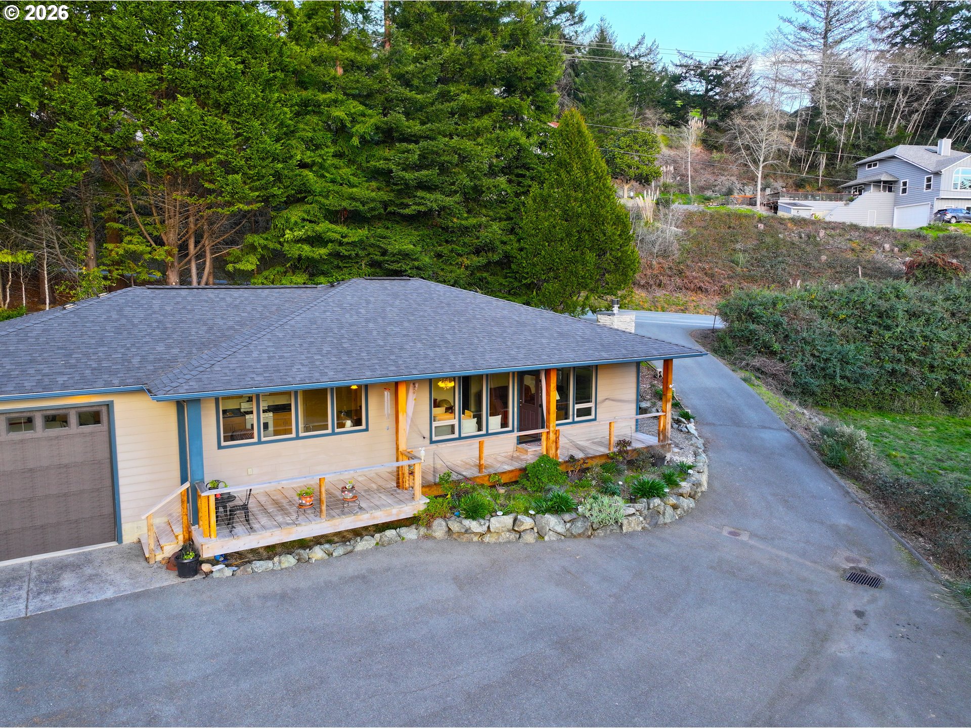 929 OLD COUNTY RD