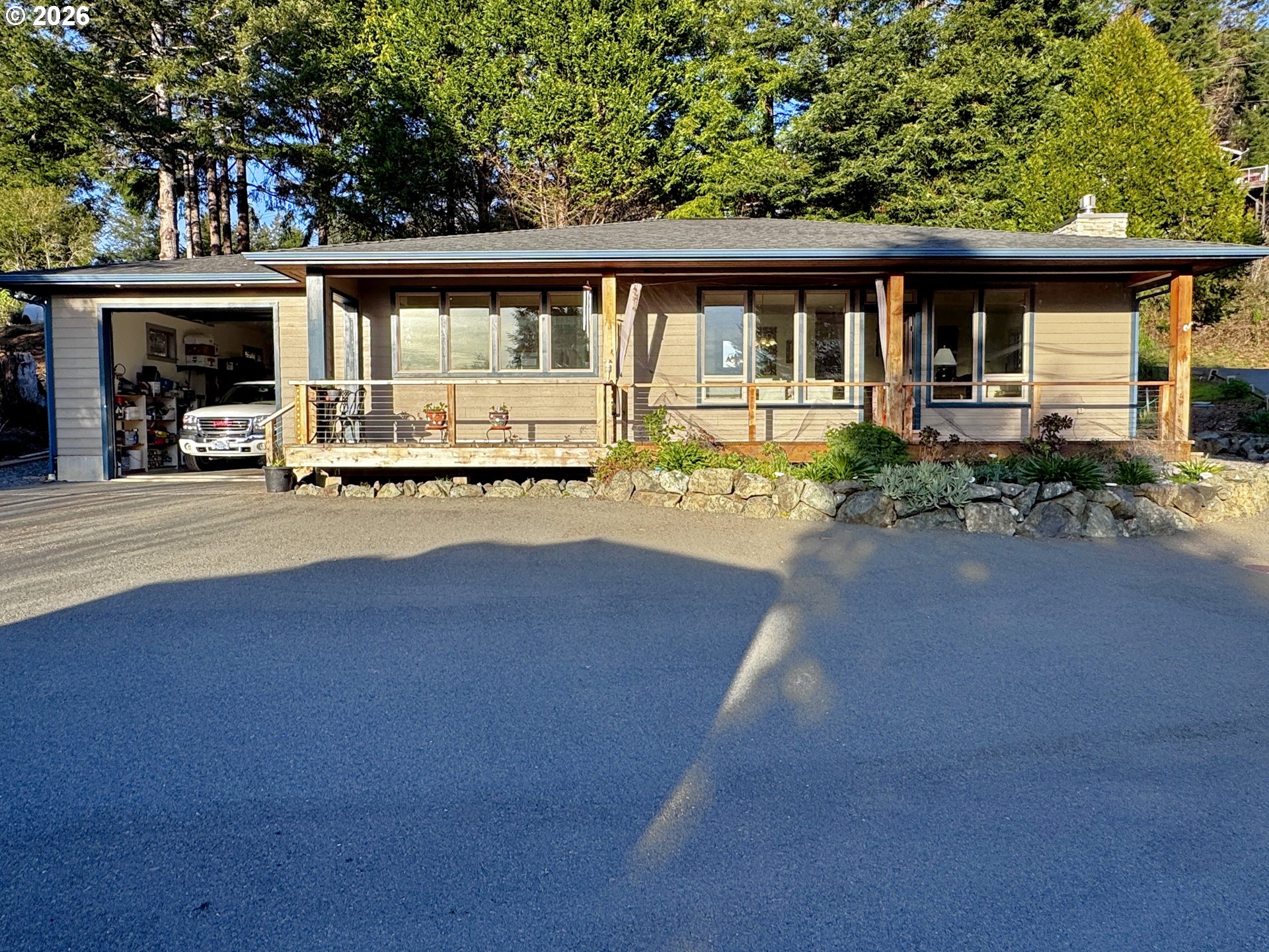 929 OLD COUNTY RD