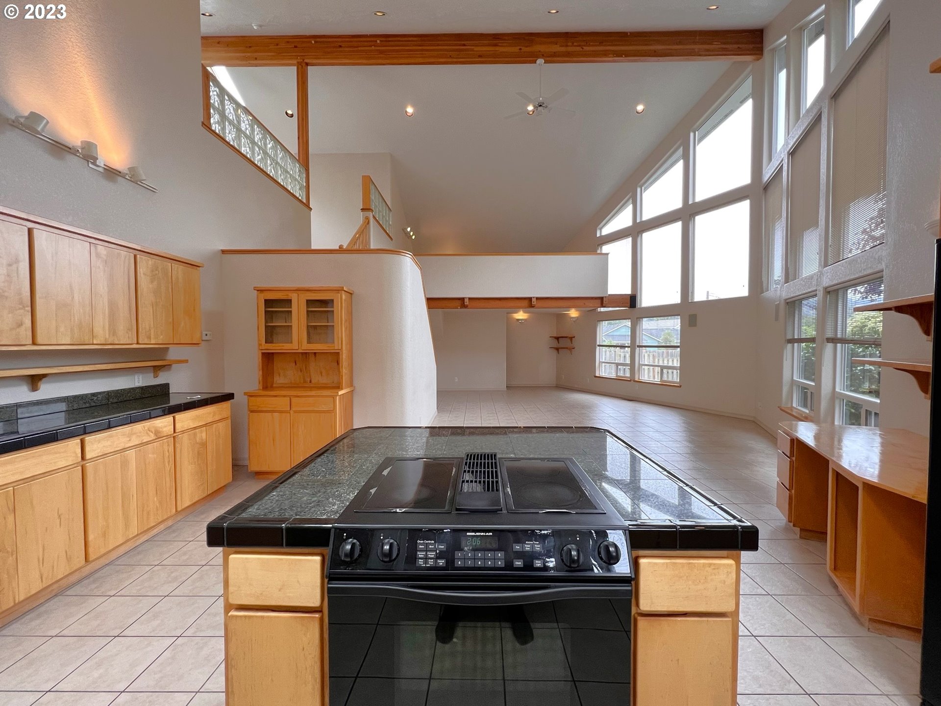 332 MILL BEACH RD