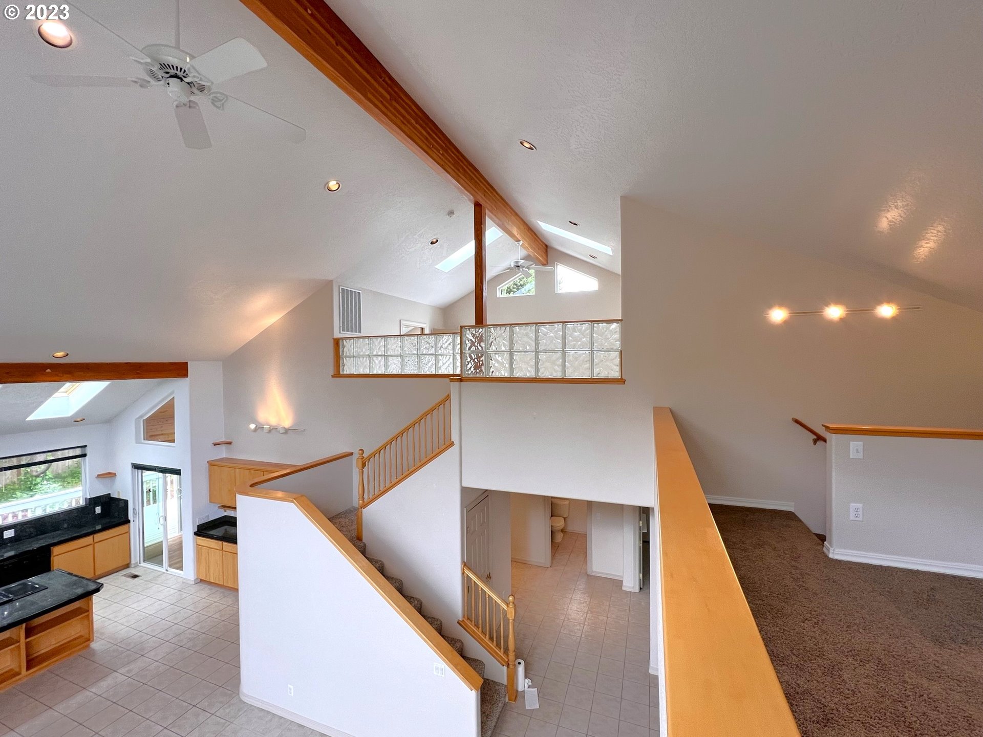332 MILL BEACH RD