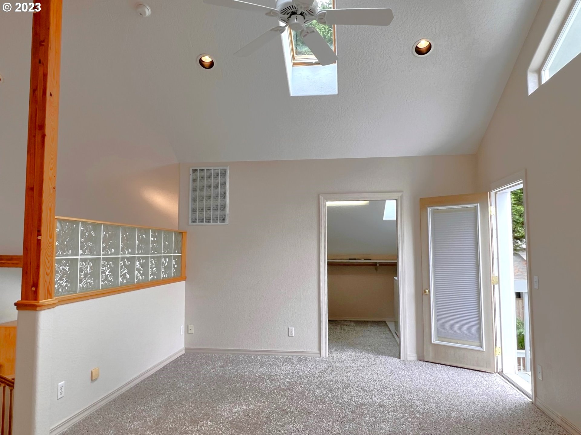 332 MILL BEACH RD