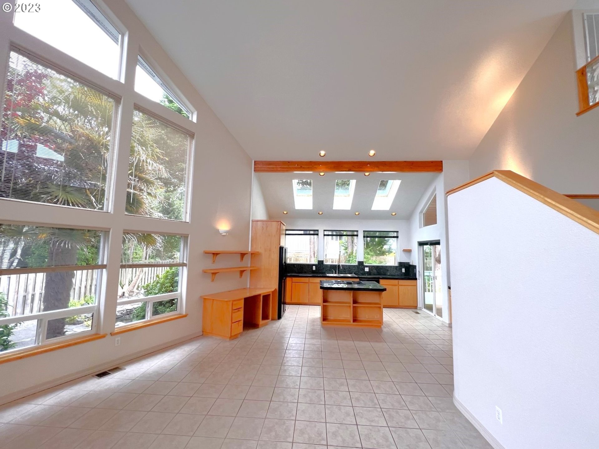 332 MILL BEACH RD
